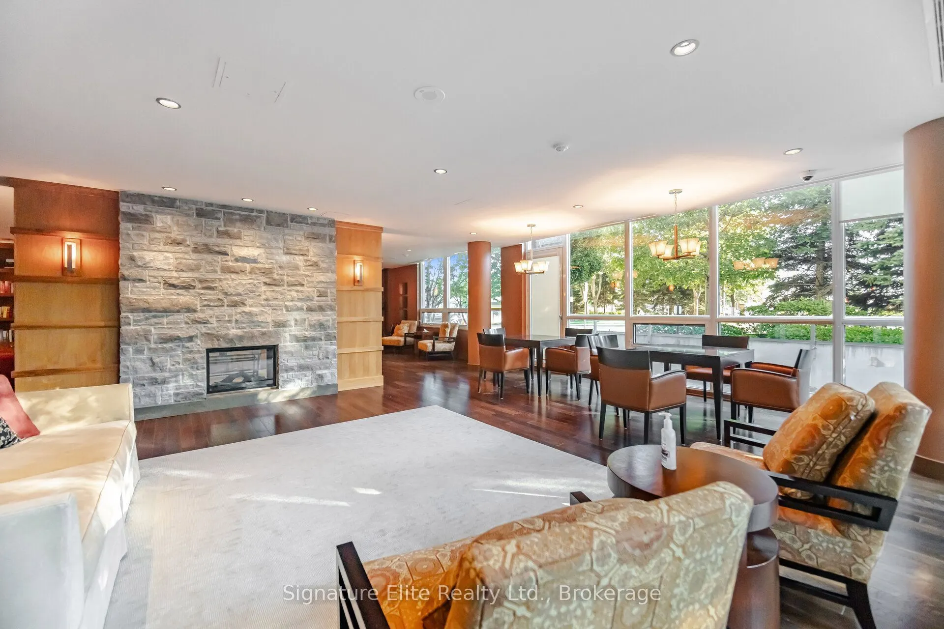1055 Southdown Road #1501