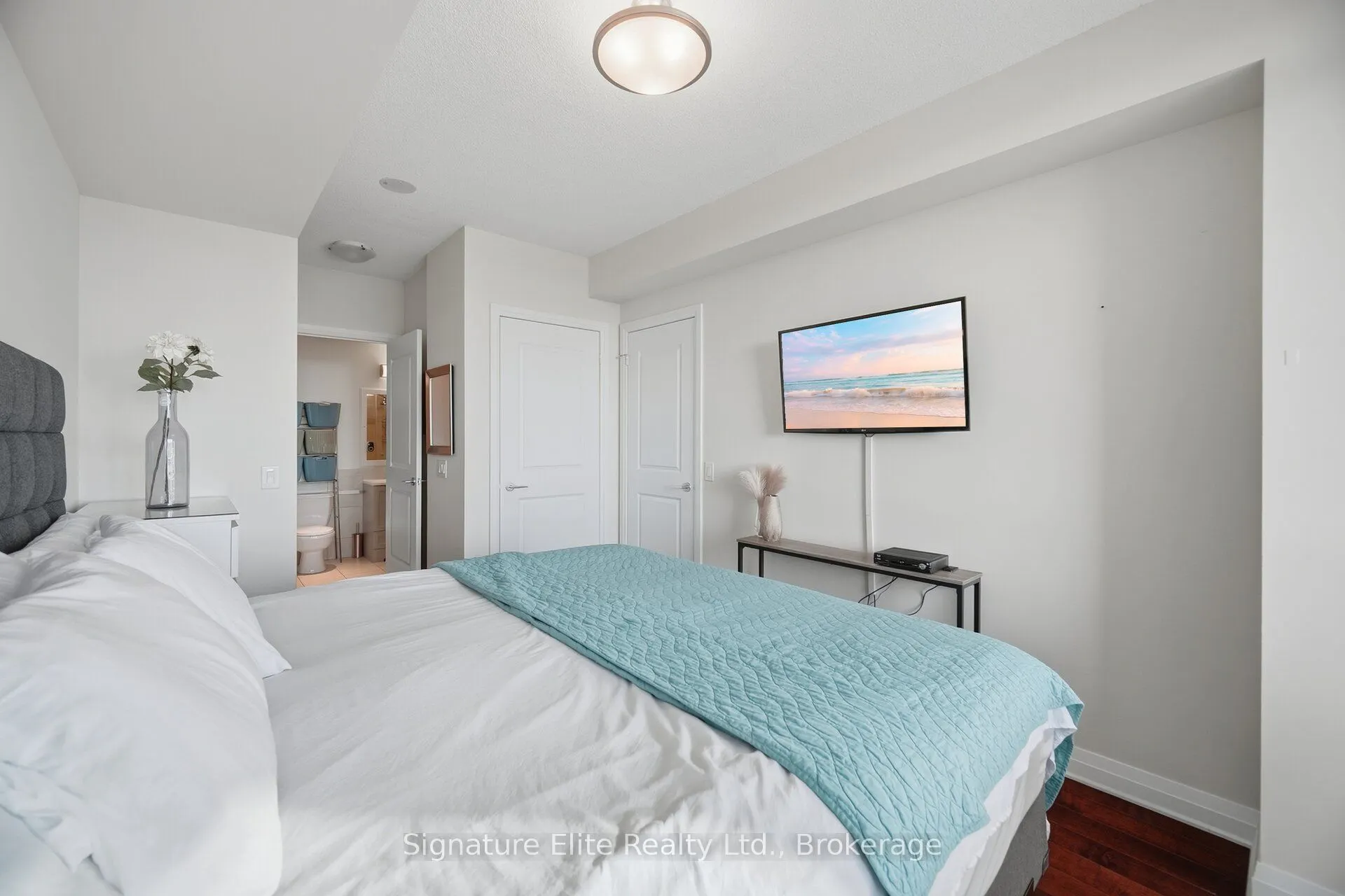 1055 Southdown Road #1501