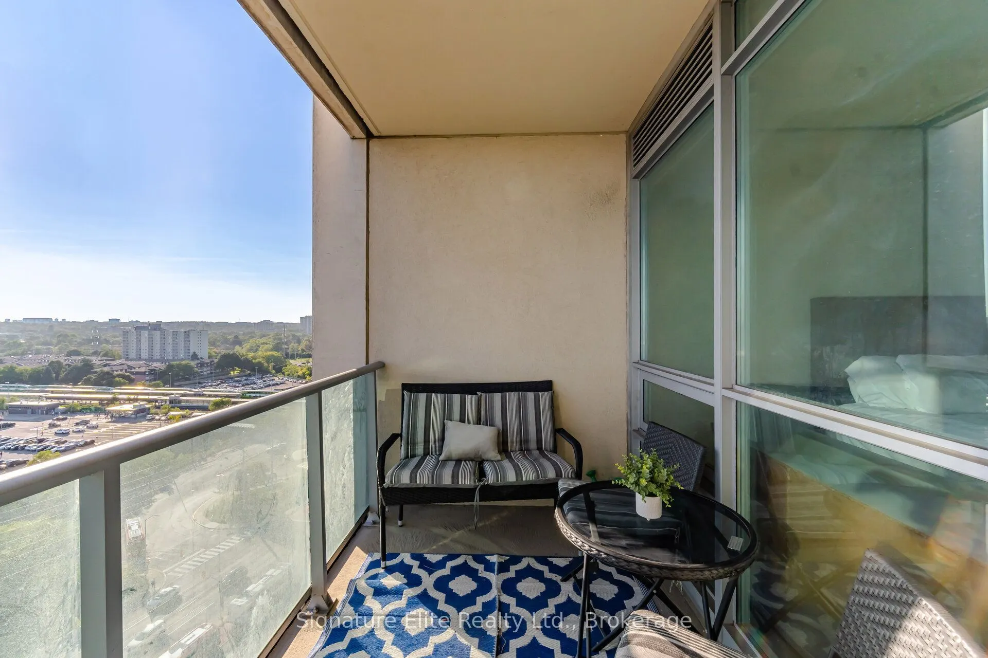 1055 Southdown Road #1501