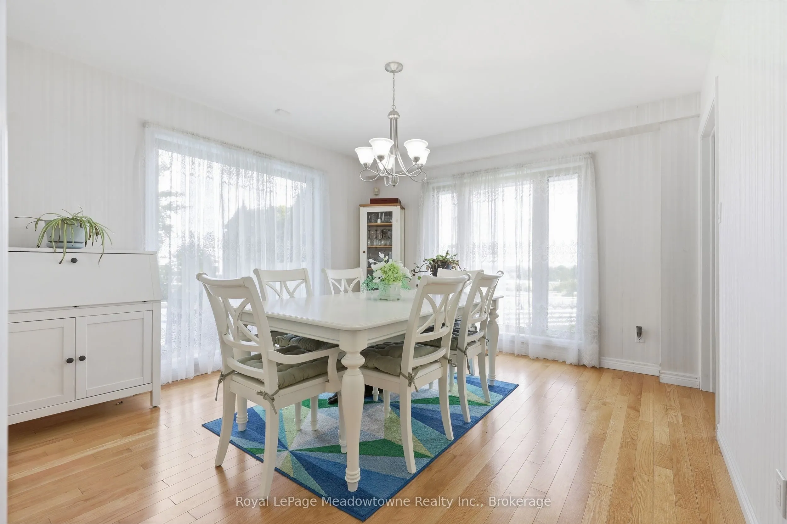 7053 Appleby Line
