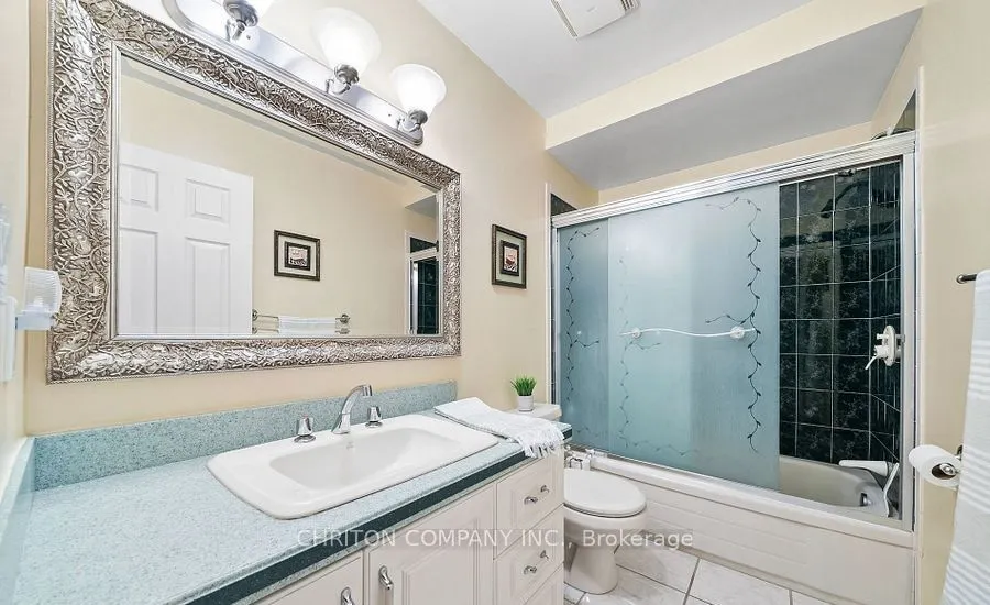1078 Lovingston Crescent