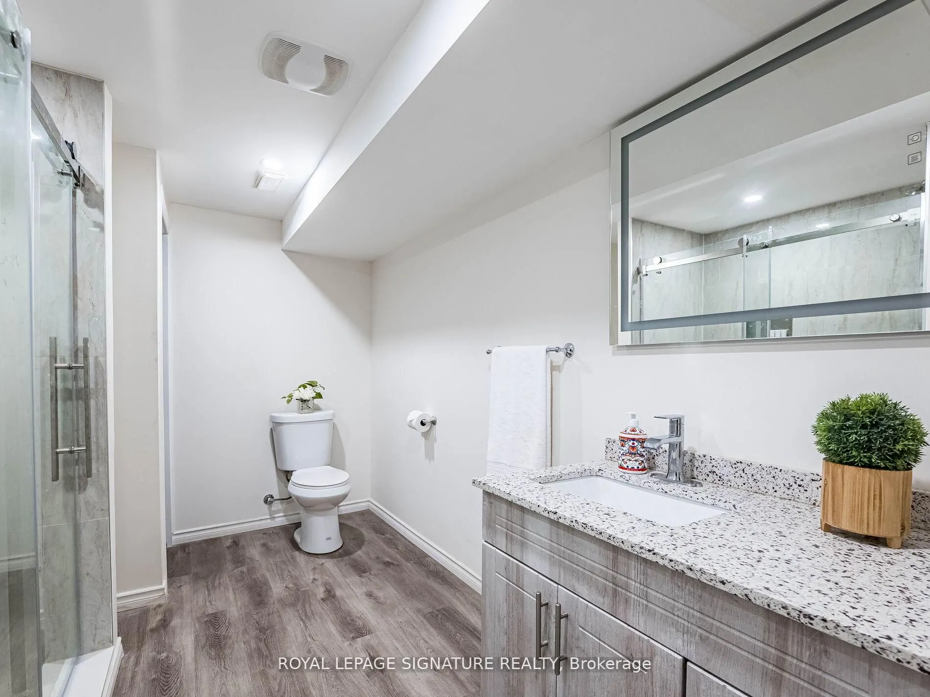 1013 Freeman Trail W