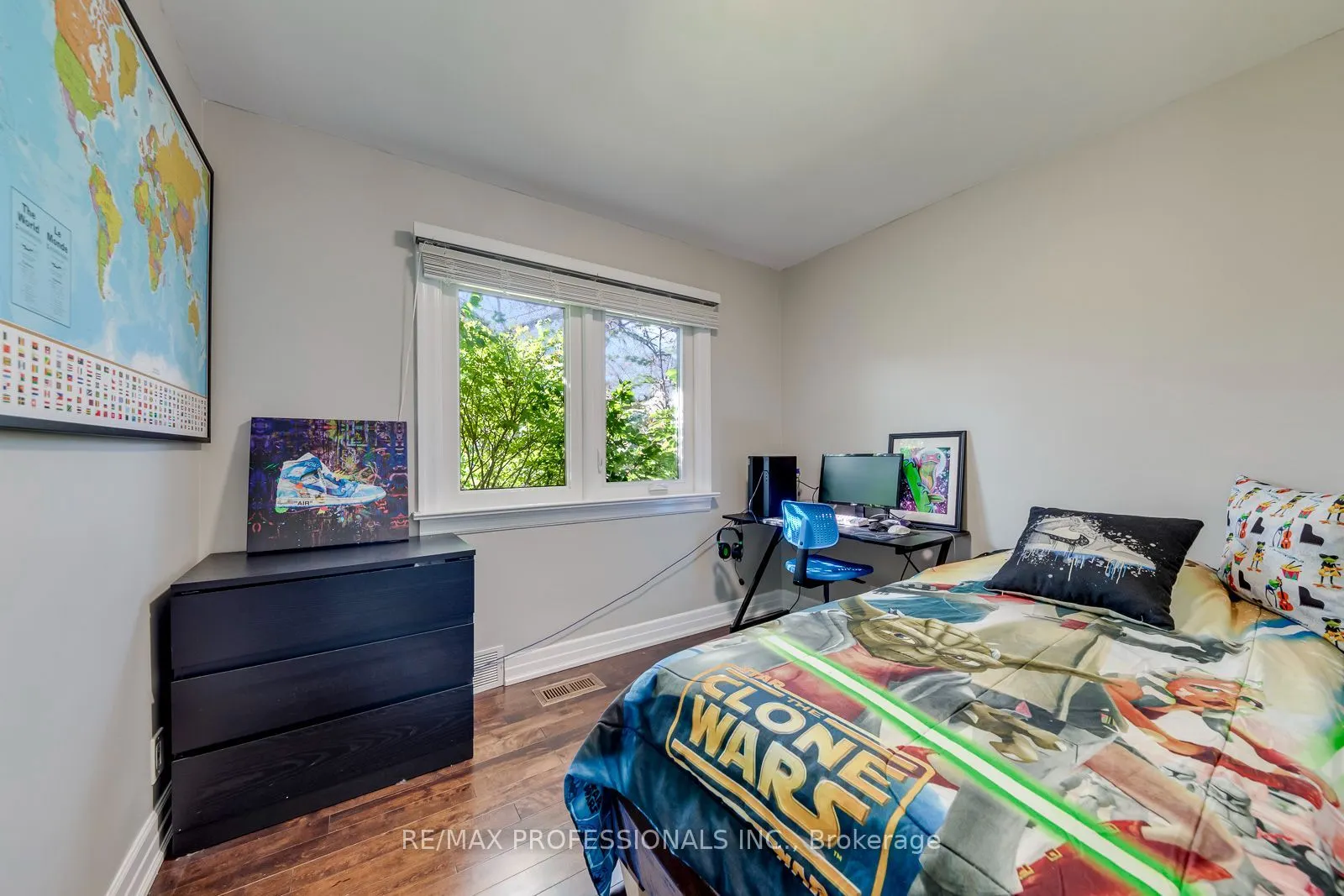 37 Mclaughlin Road N