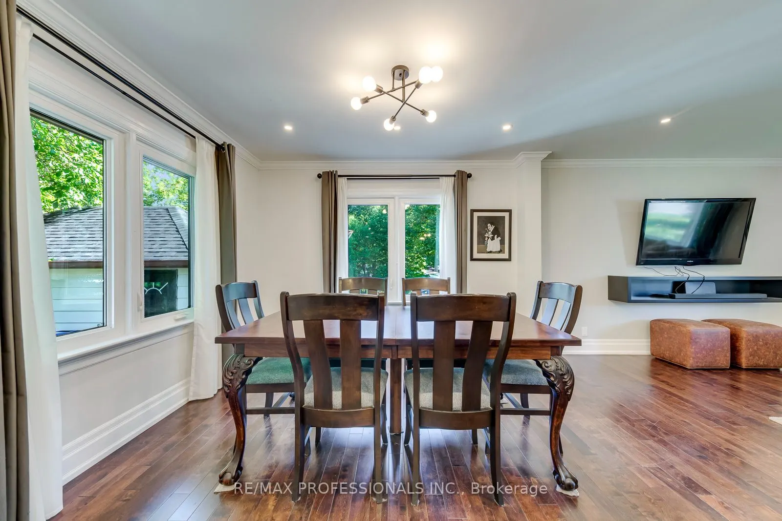37 Mclaughlin Road N