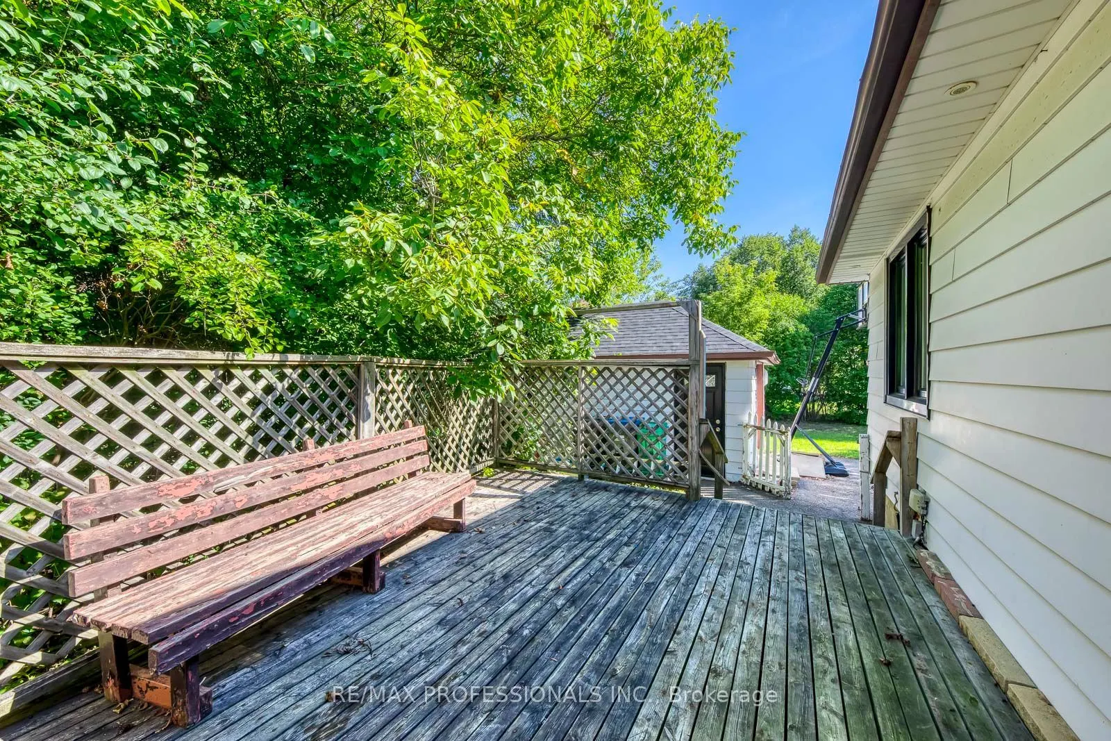 37 Mclaughlin Road N