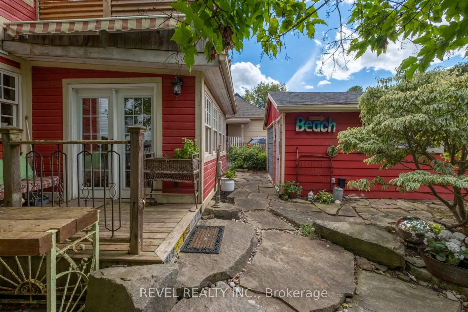 532 Main Street
