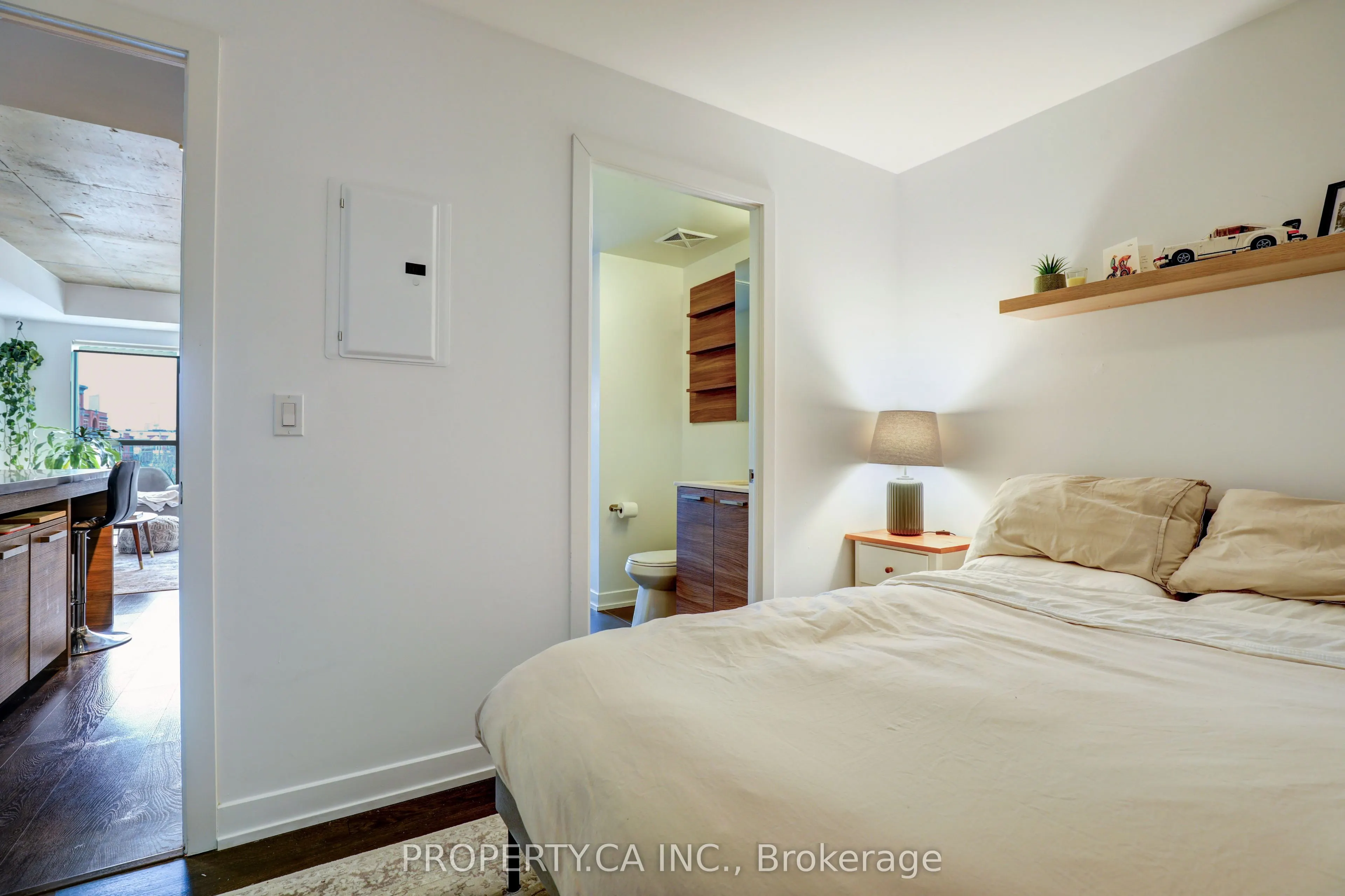 1205 Queen Street W #407