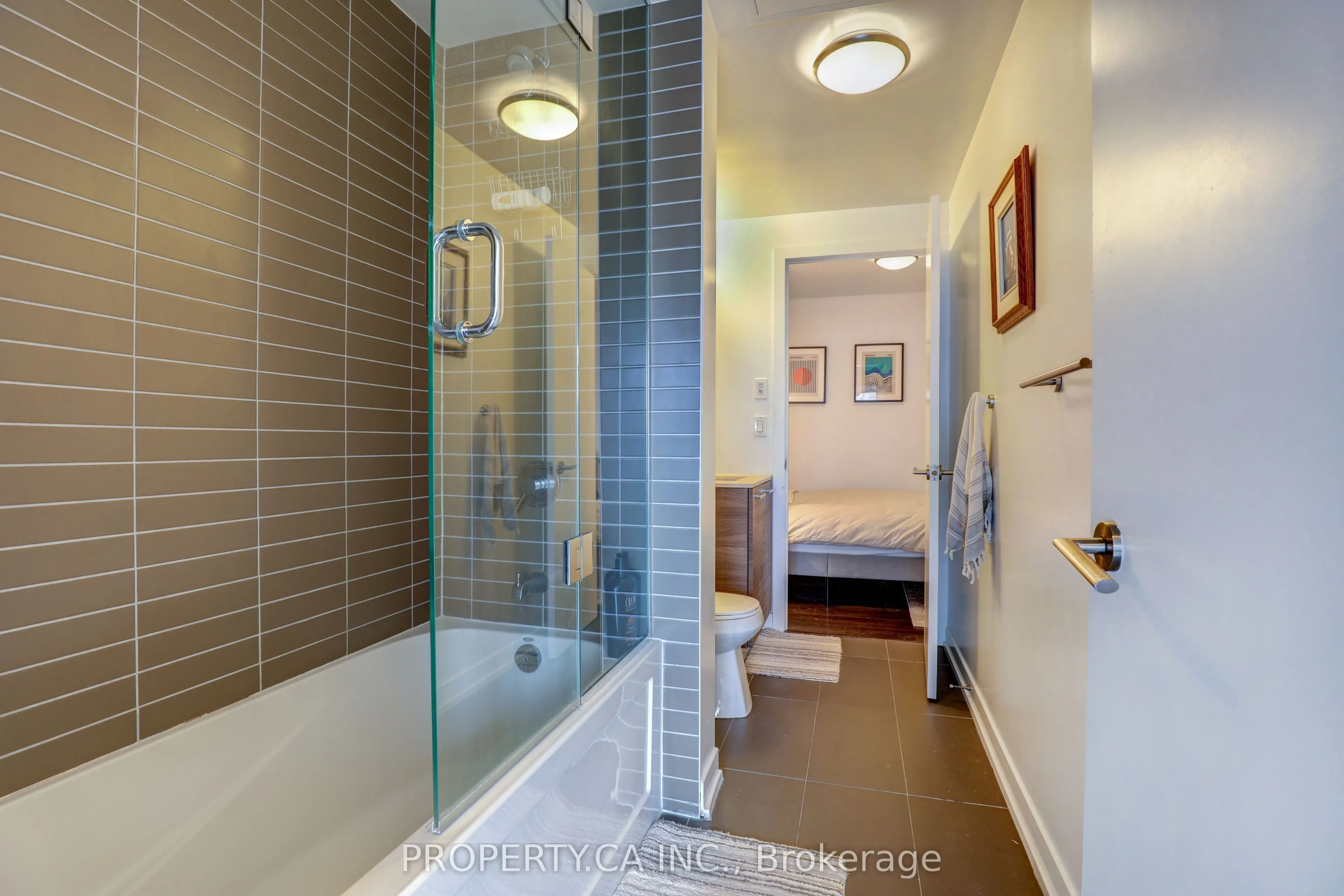1205 Queen Street W #407