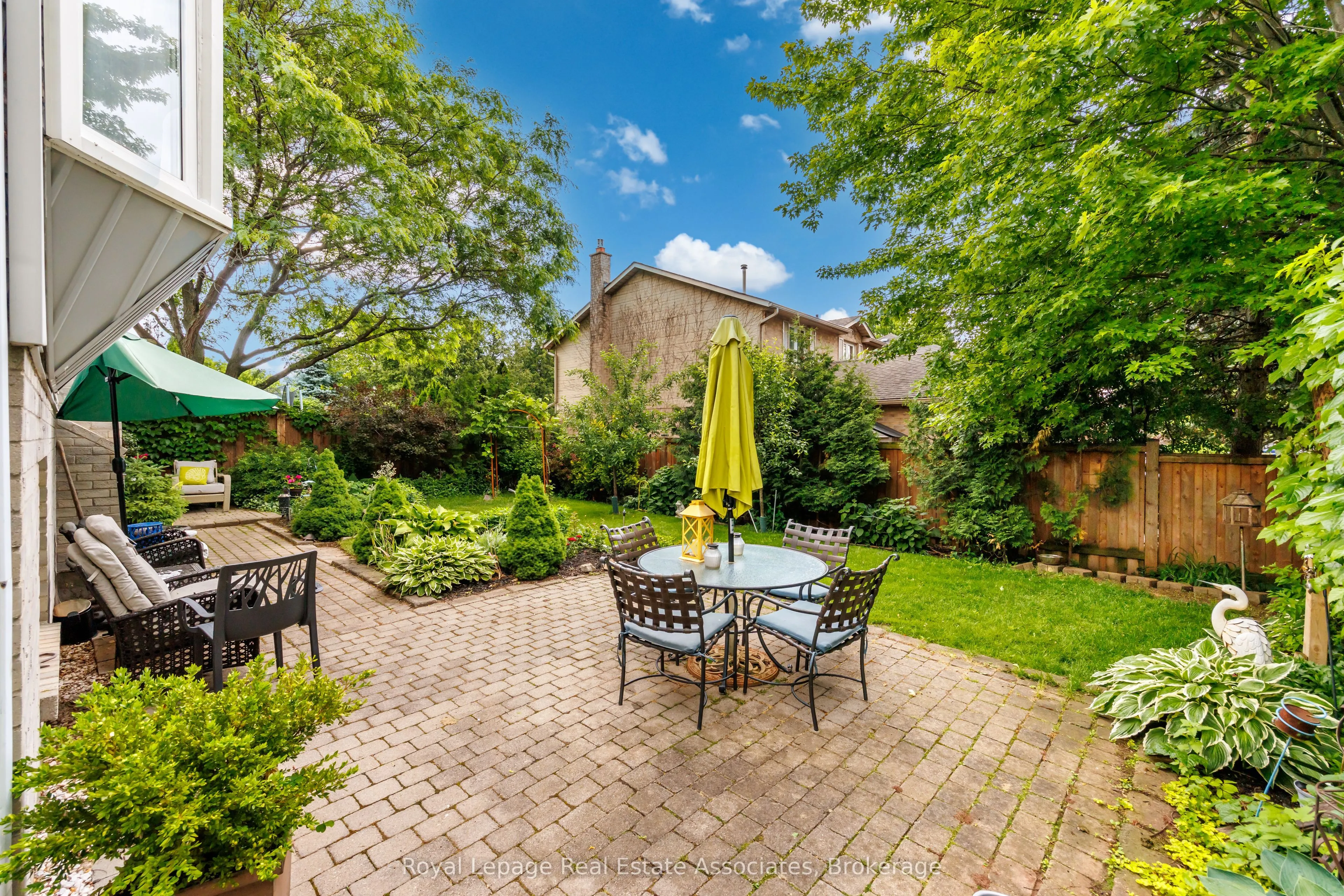 537 MATHEWMAN Crescent