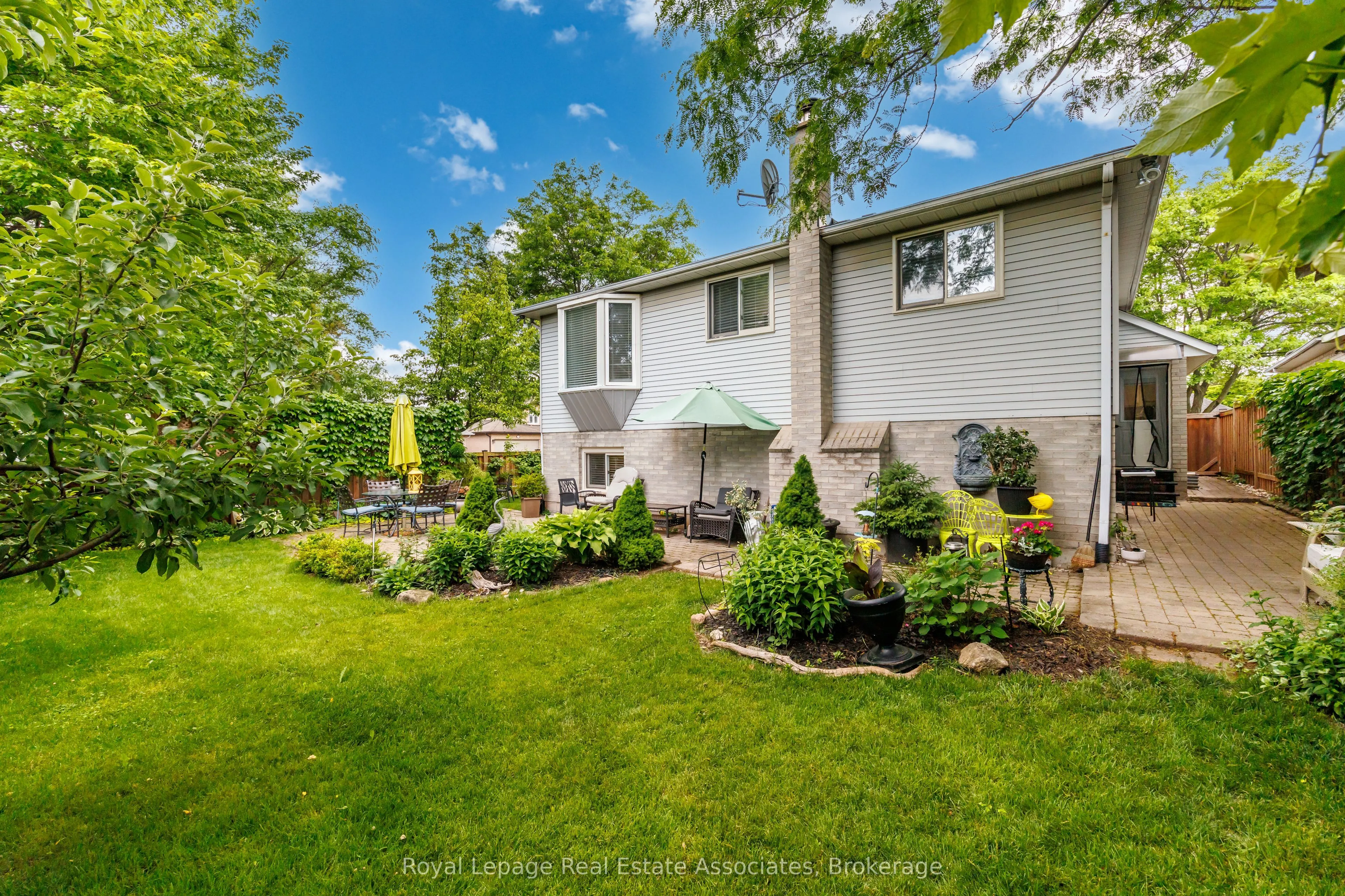 537 MATHEWMAN Crescent