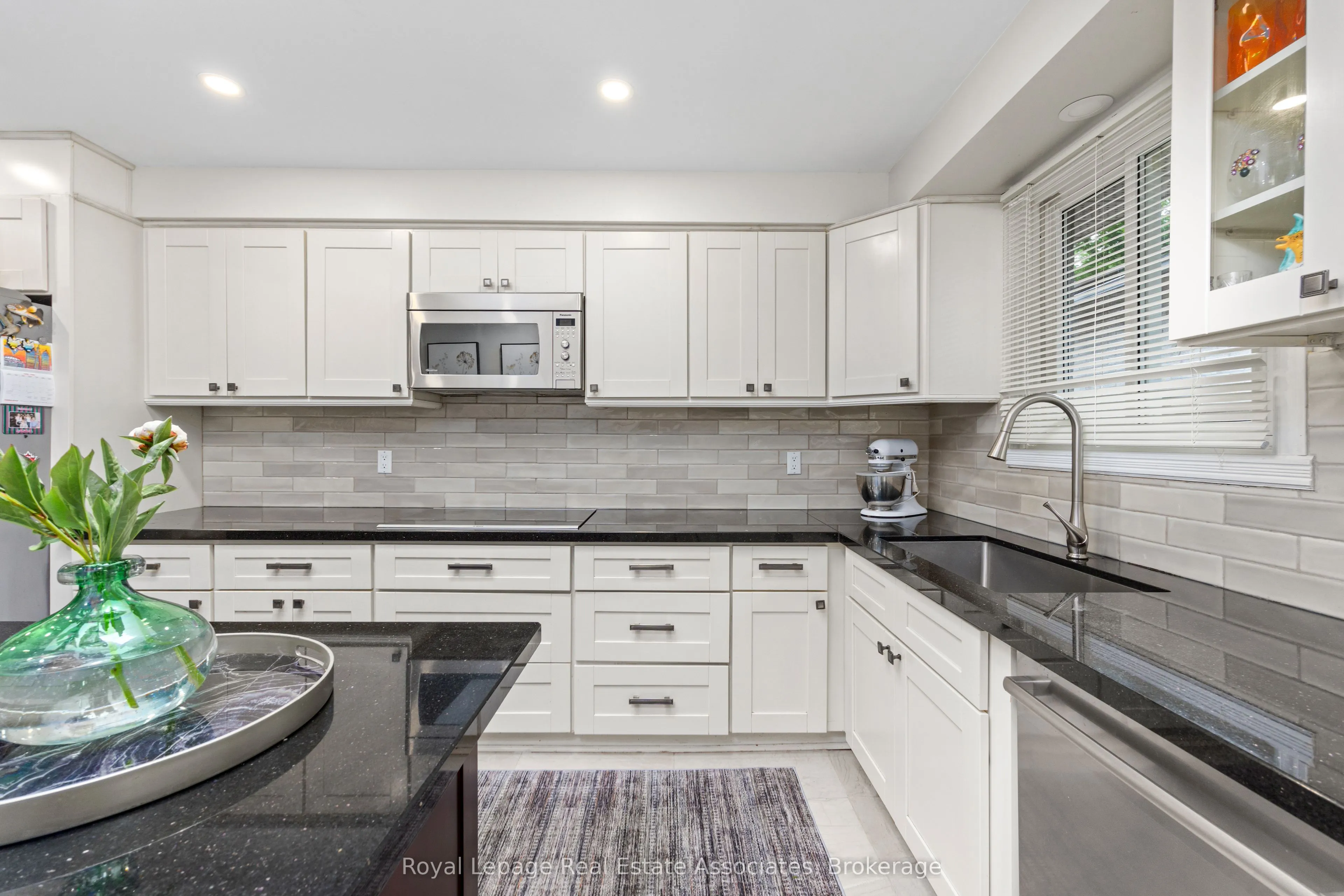 537 MATHEWMAN Crescent