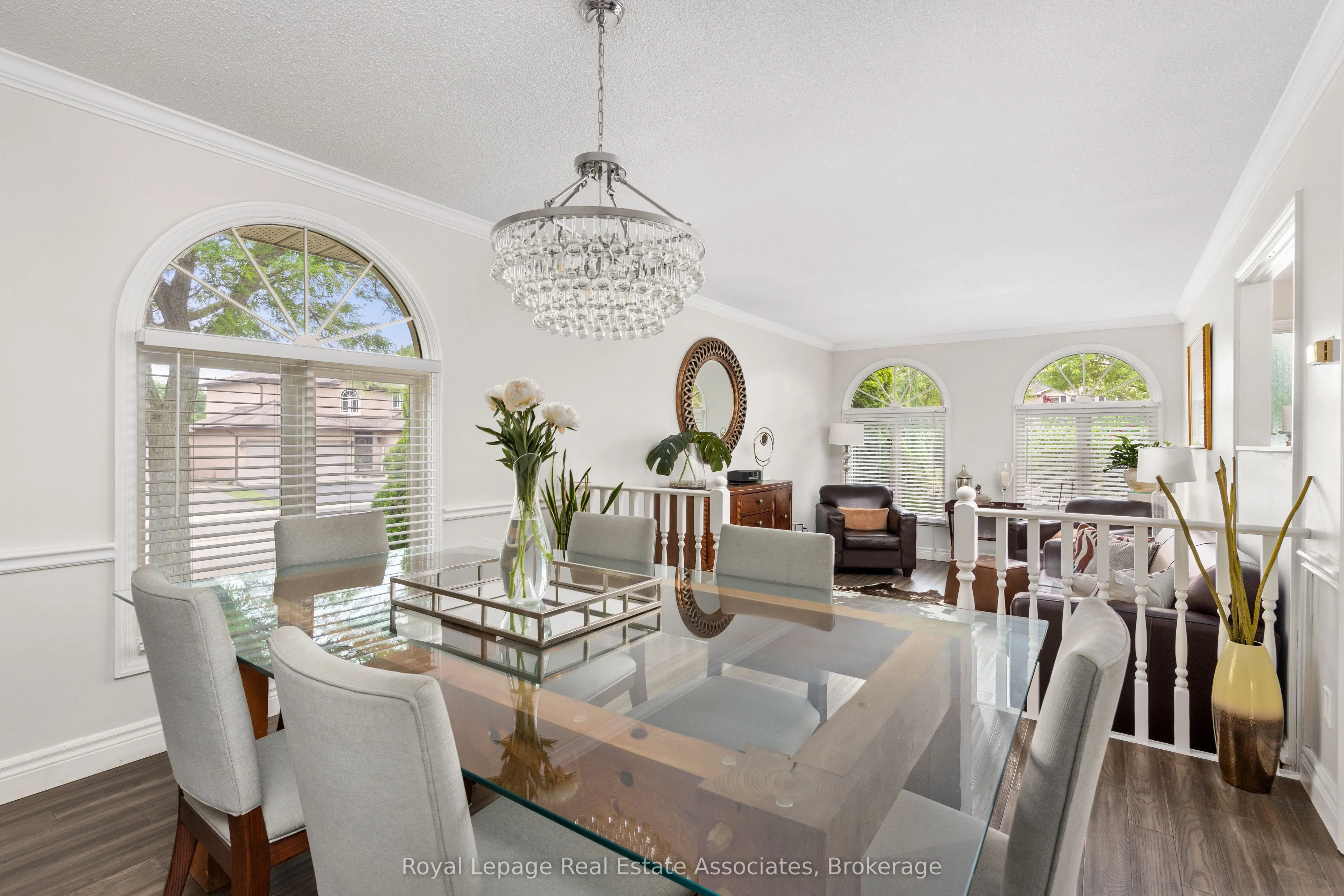 537 MATHEWMAN Crescent