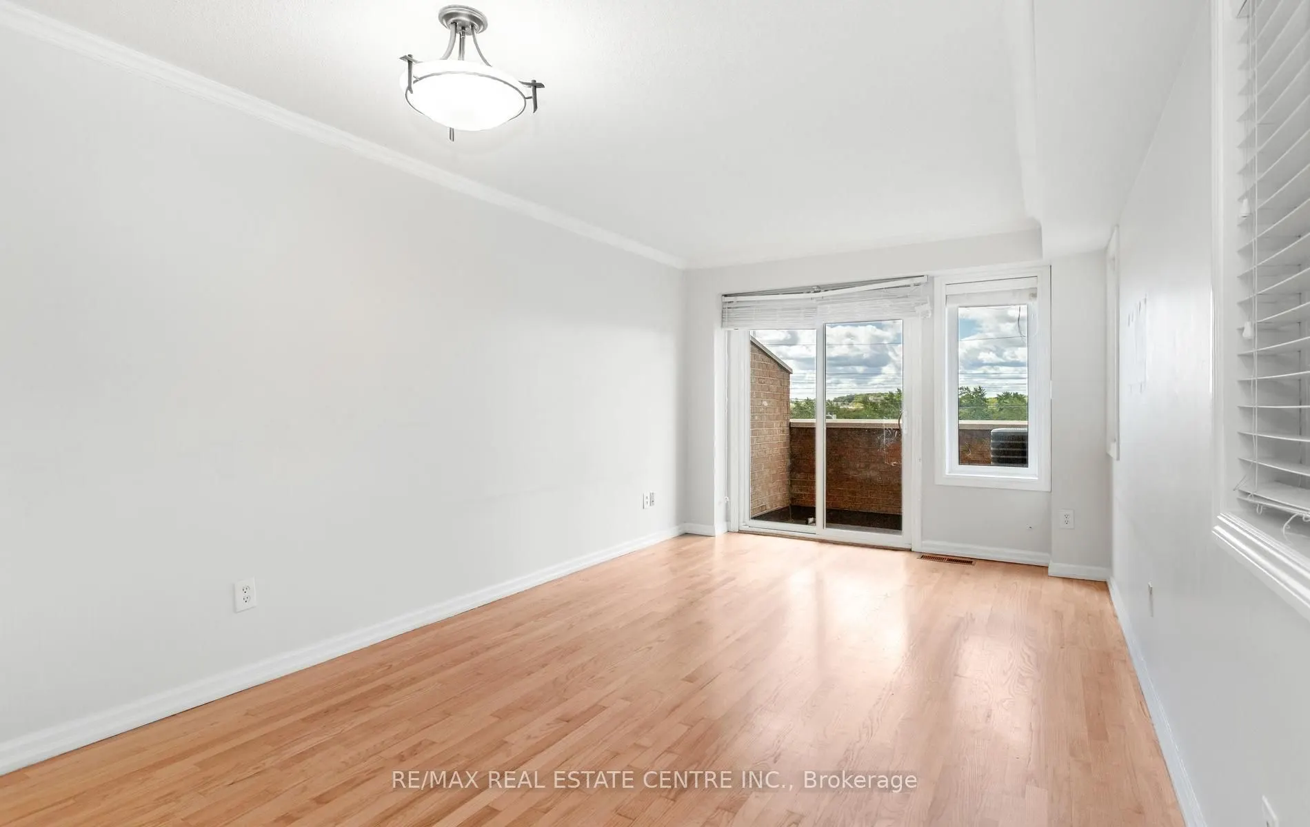 45 Bristol Road E #68
