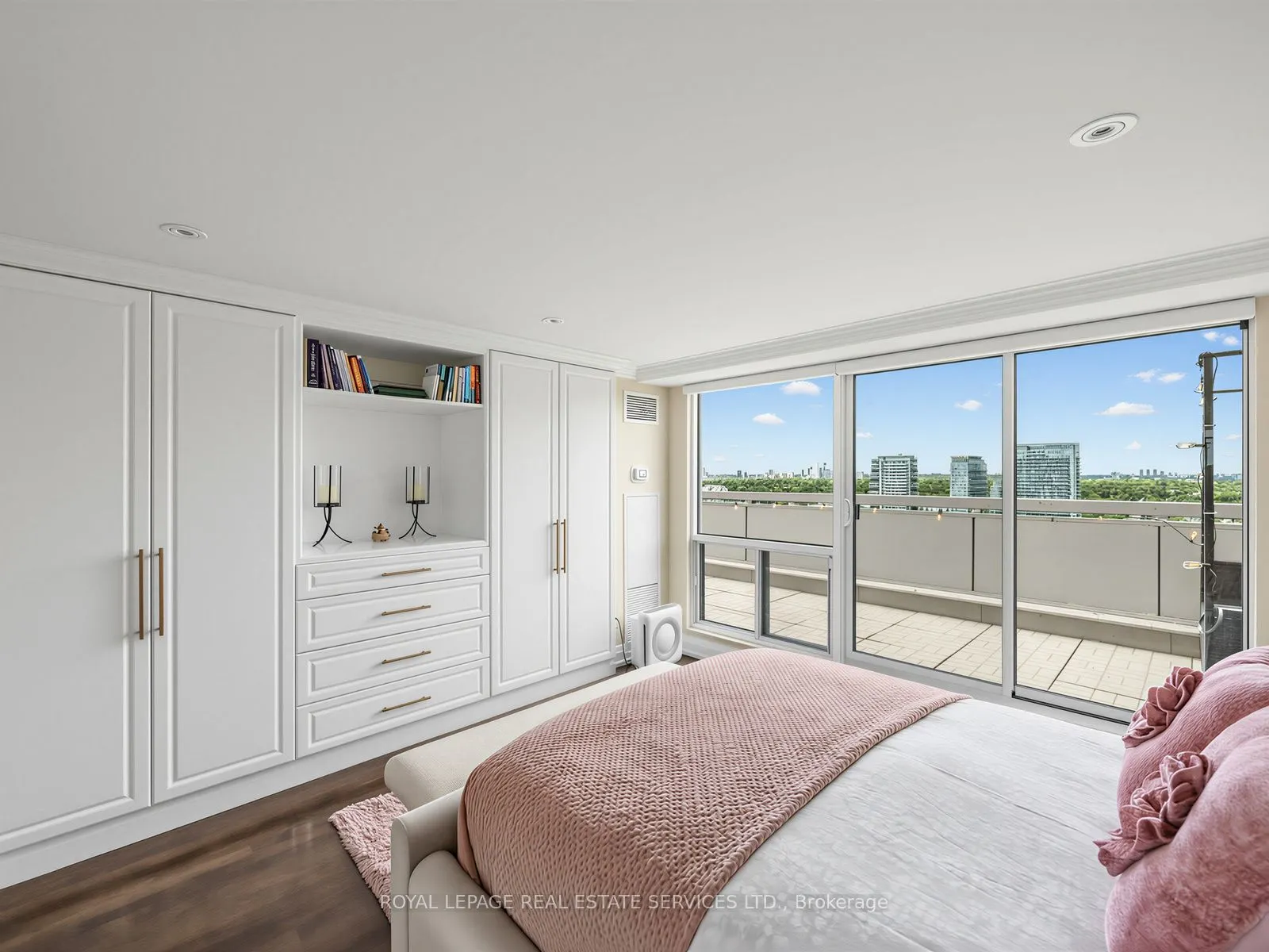 2269 Lake Shore Boulevard W #3201