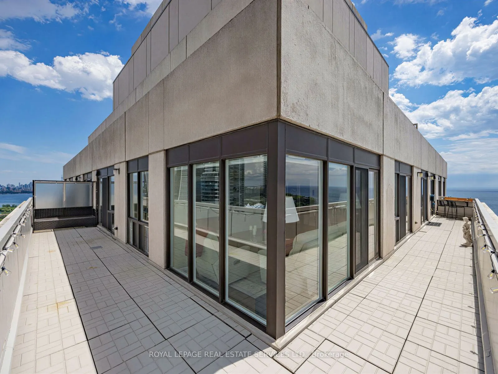 2269 Lake Shore Boulevard W #3201