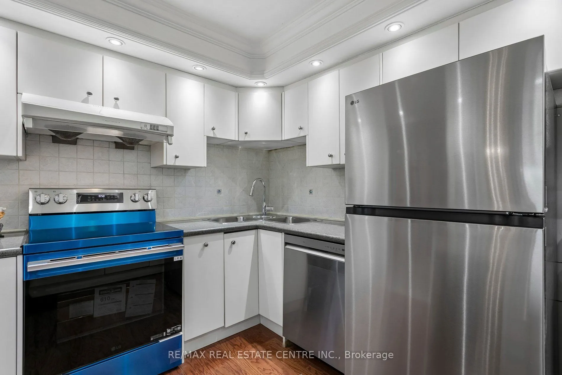 1400 Dixie Road #609