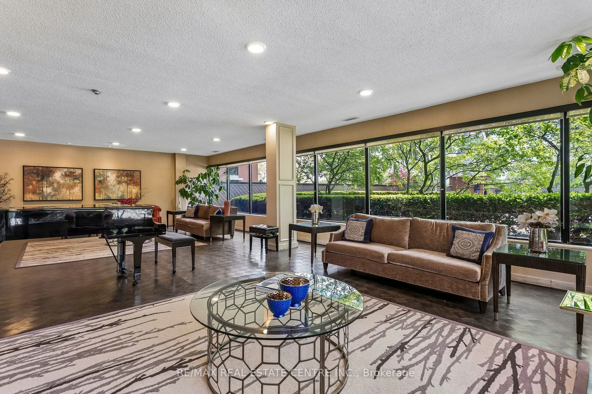 1400 Dixie Road #609