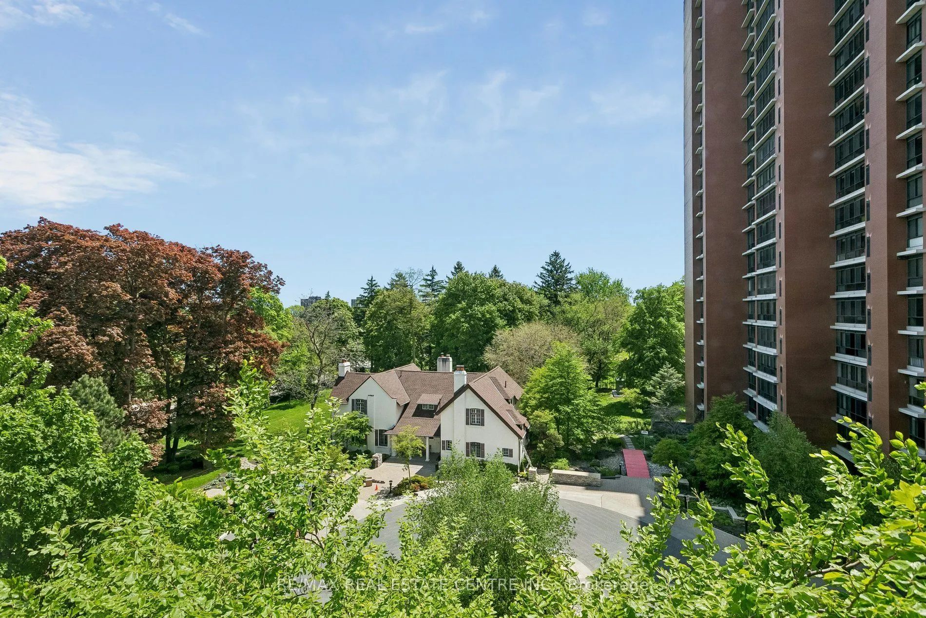 1400 Dixie Road #609