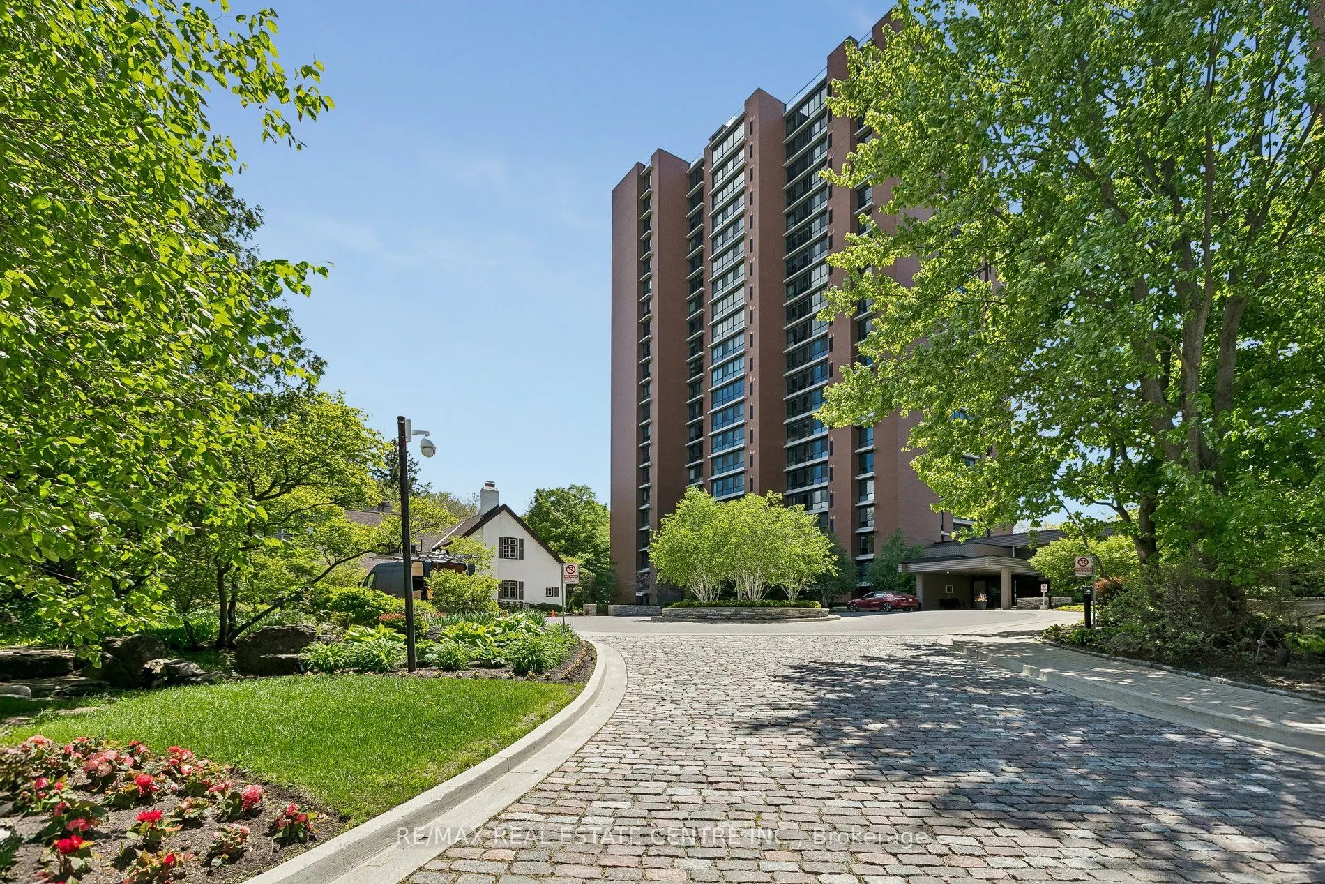 1400 Dixie Road #609