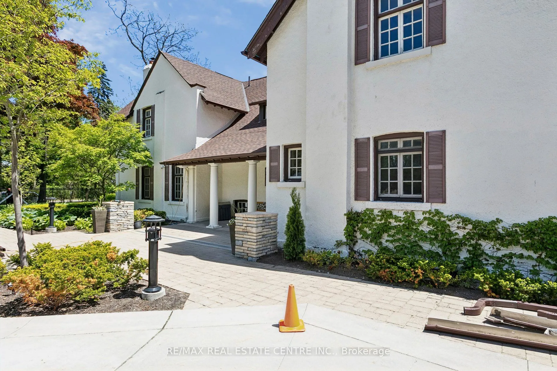 1400 Dixie Road #609