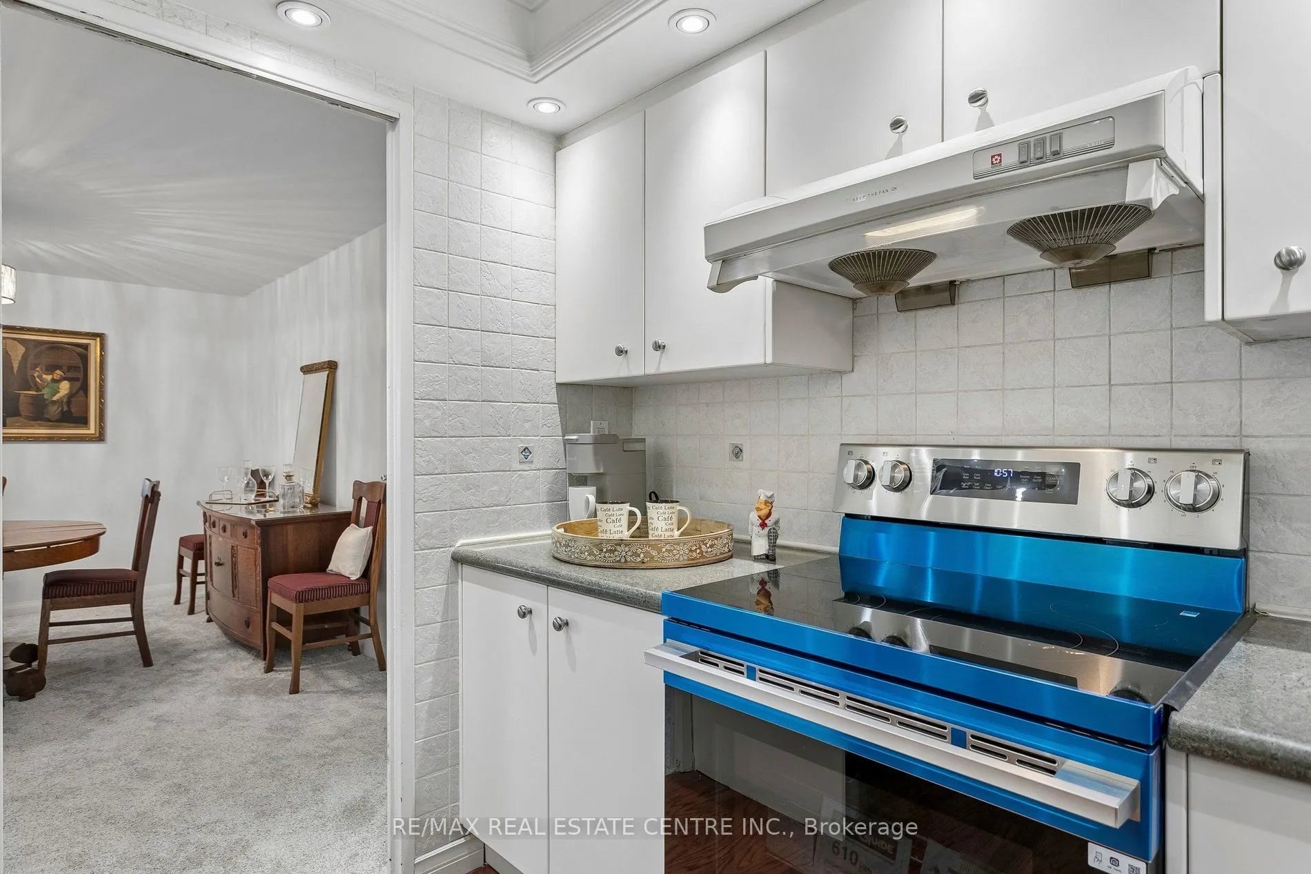 1400 Dixie Road #609