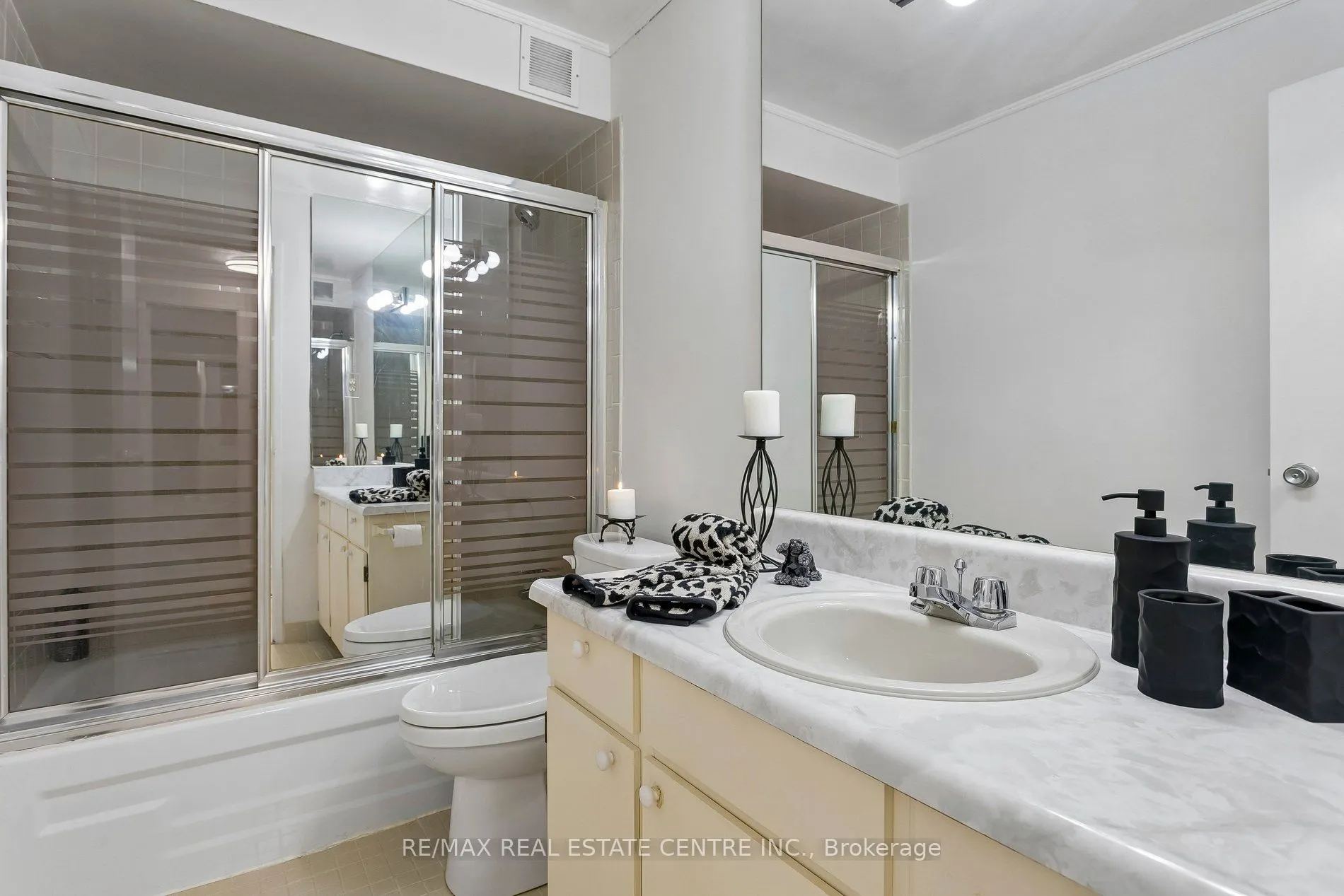 1400 Dixie Road #609