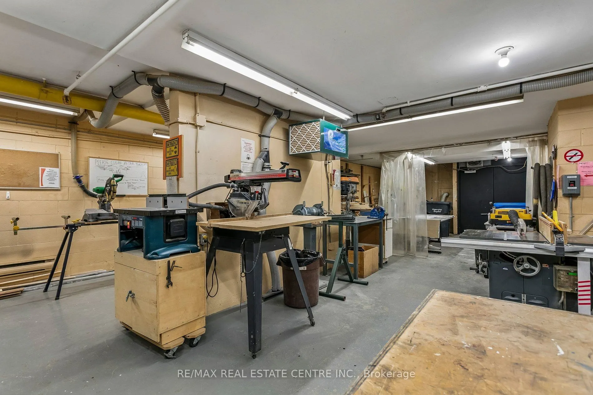 1400 Dixie Road #609