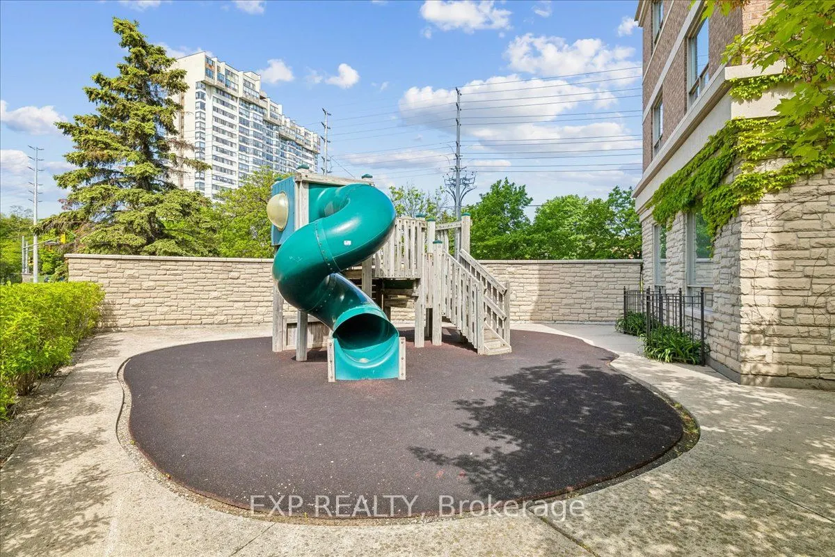 200 Burnhamthorpe Road E #708