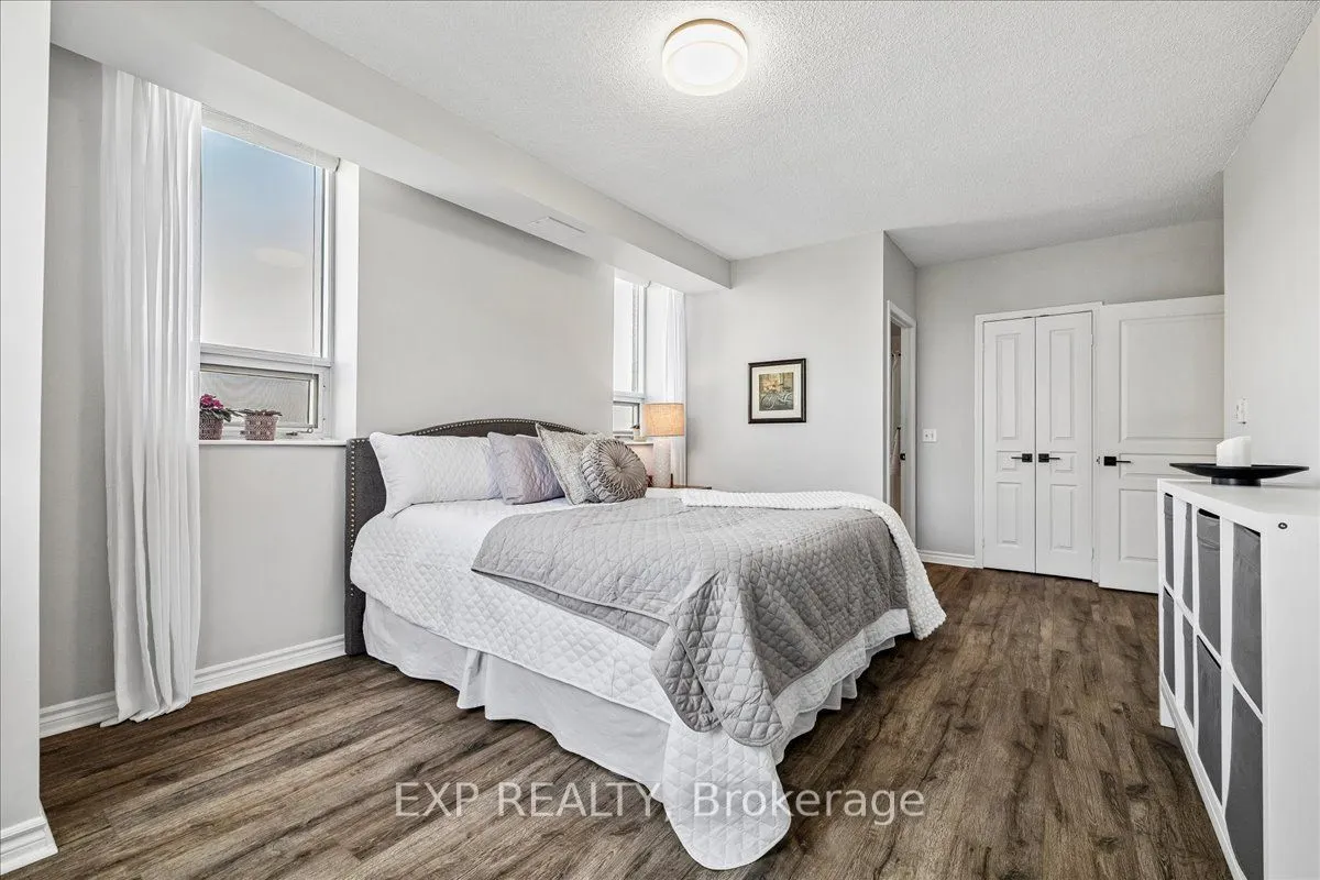 200 Burnhamthorpe Road E #708