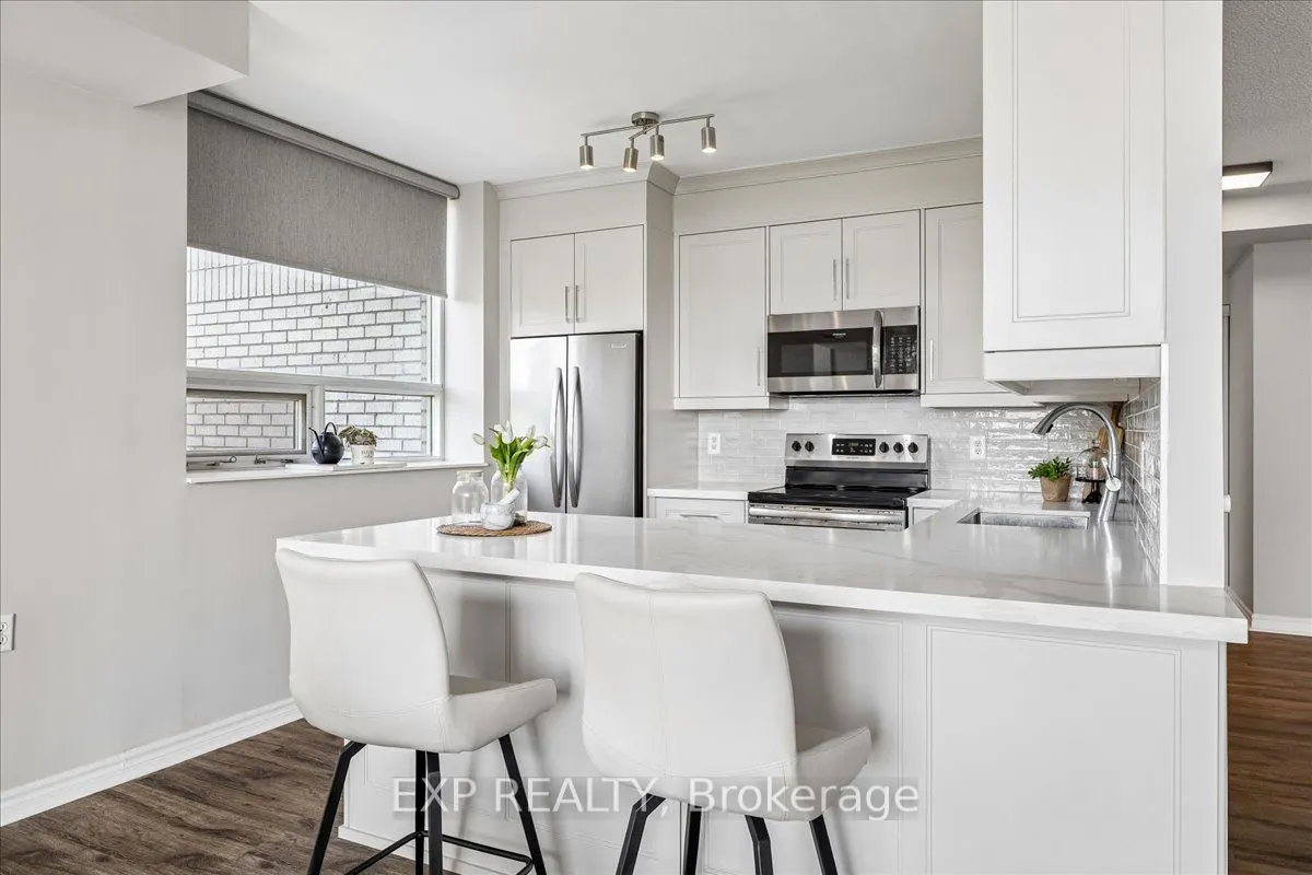 200 Burnhamthorpe Road E #708