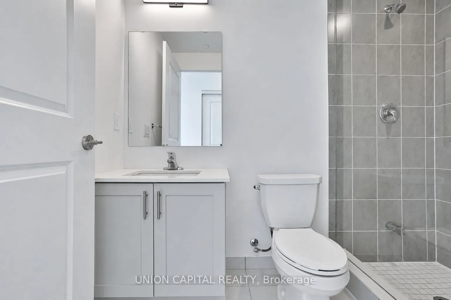 1063 Douglas McCurdy Common #1104