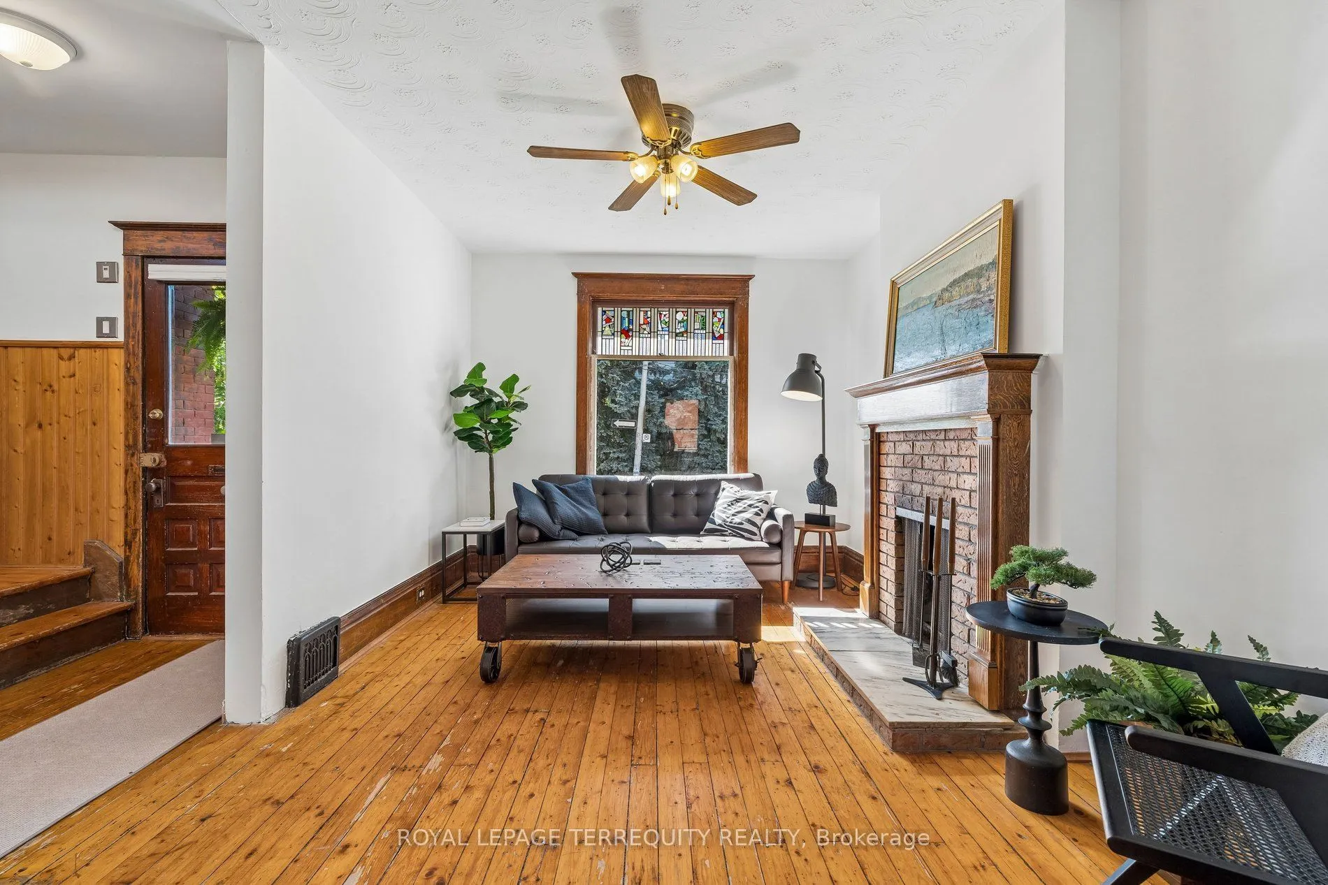 2 Wright Avenue