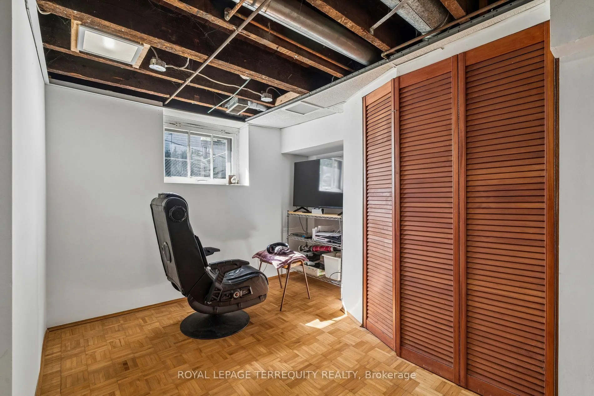 2 Wright Avenue