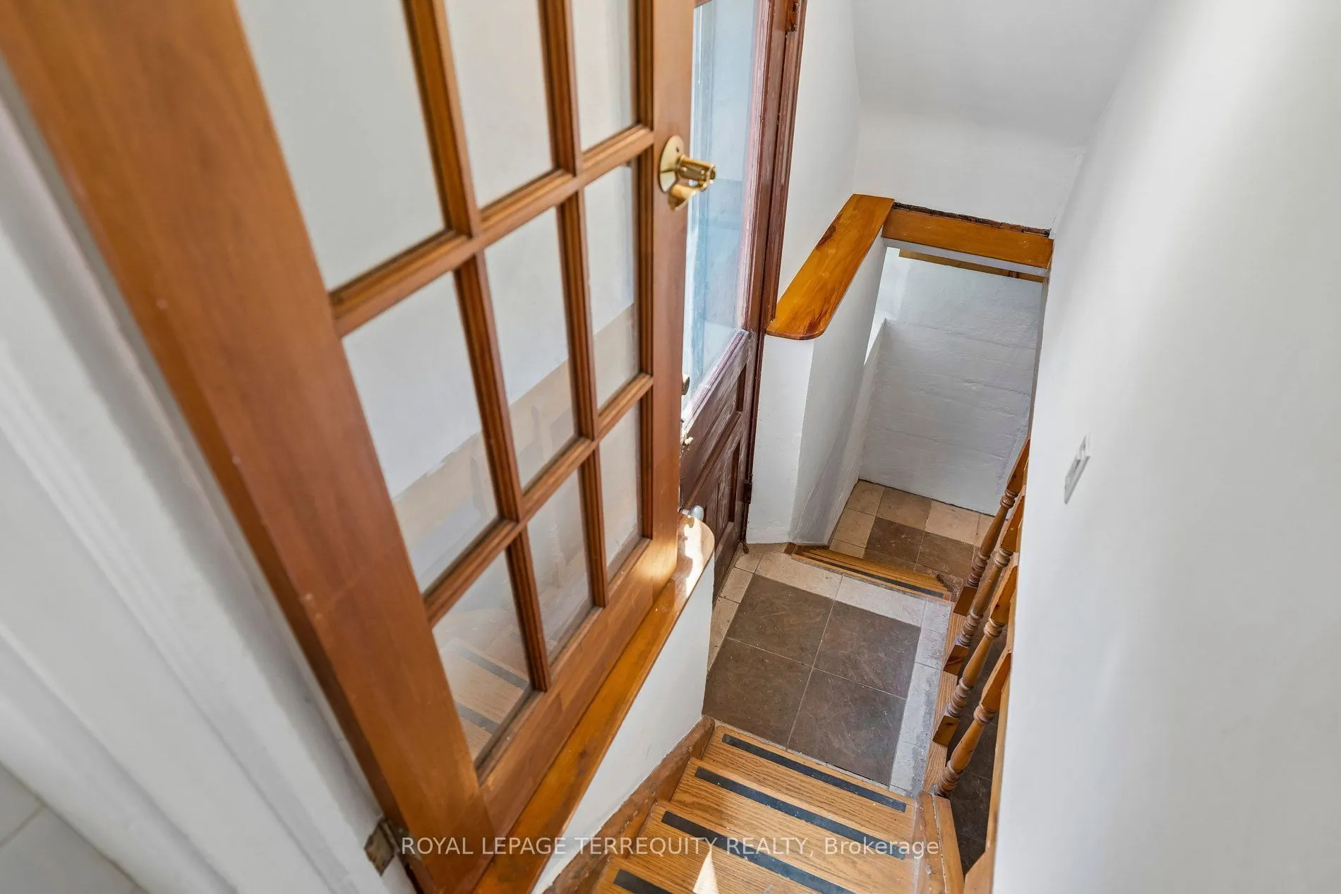 2 Wright Avenue