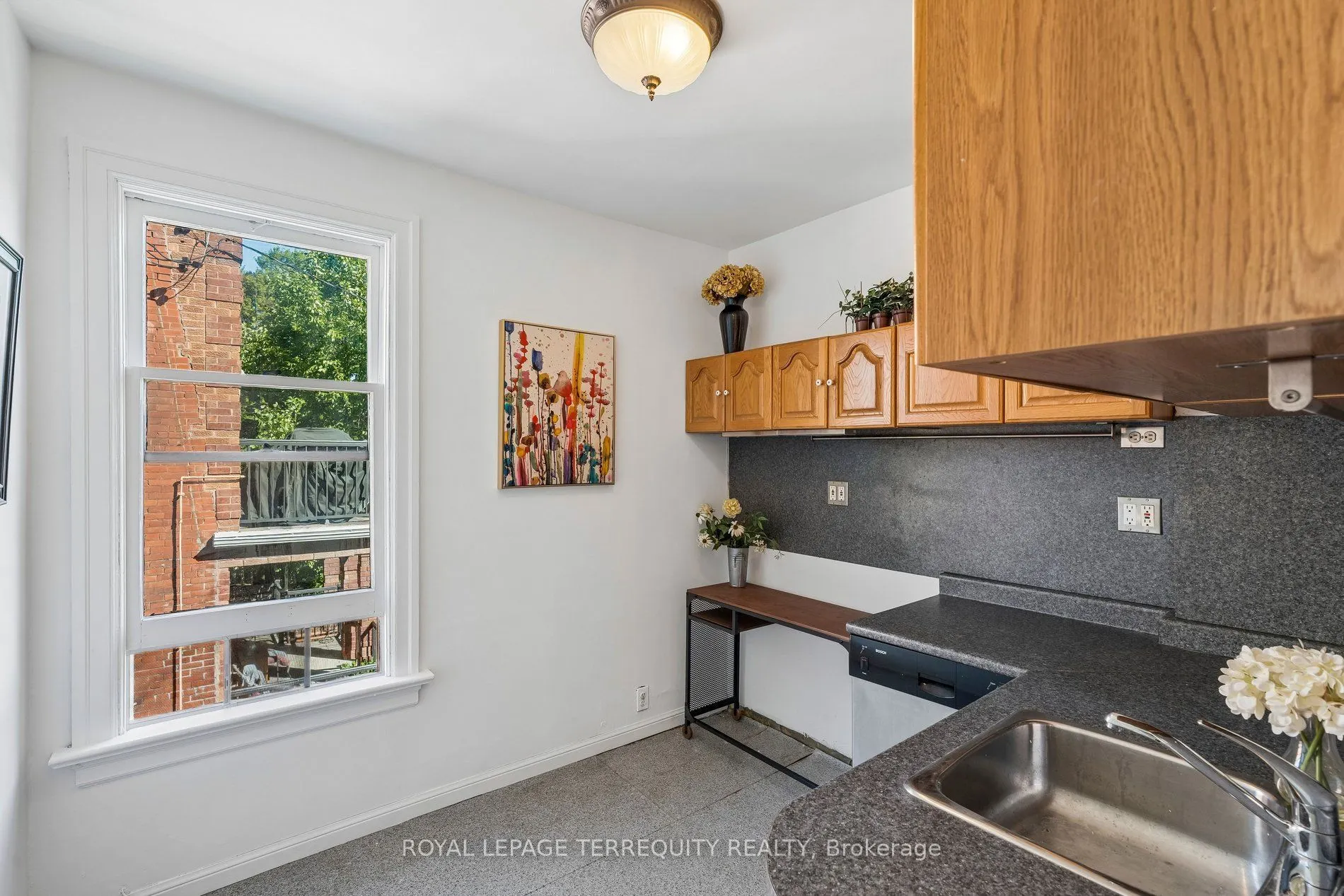 2 Wright Avenue