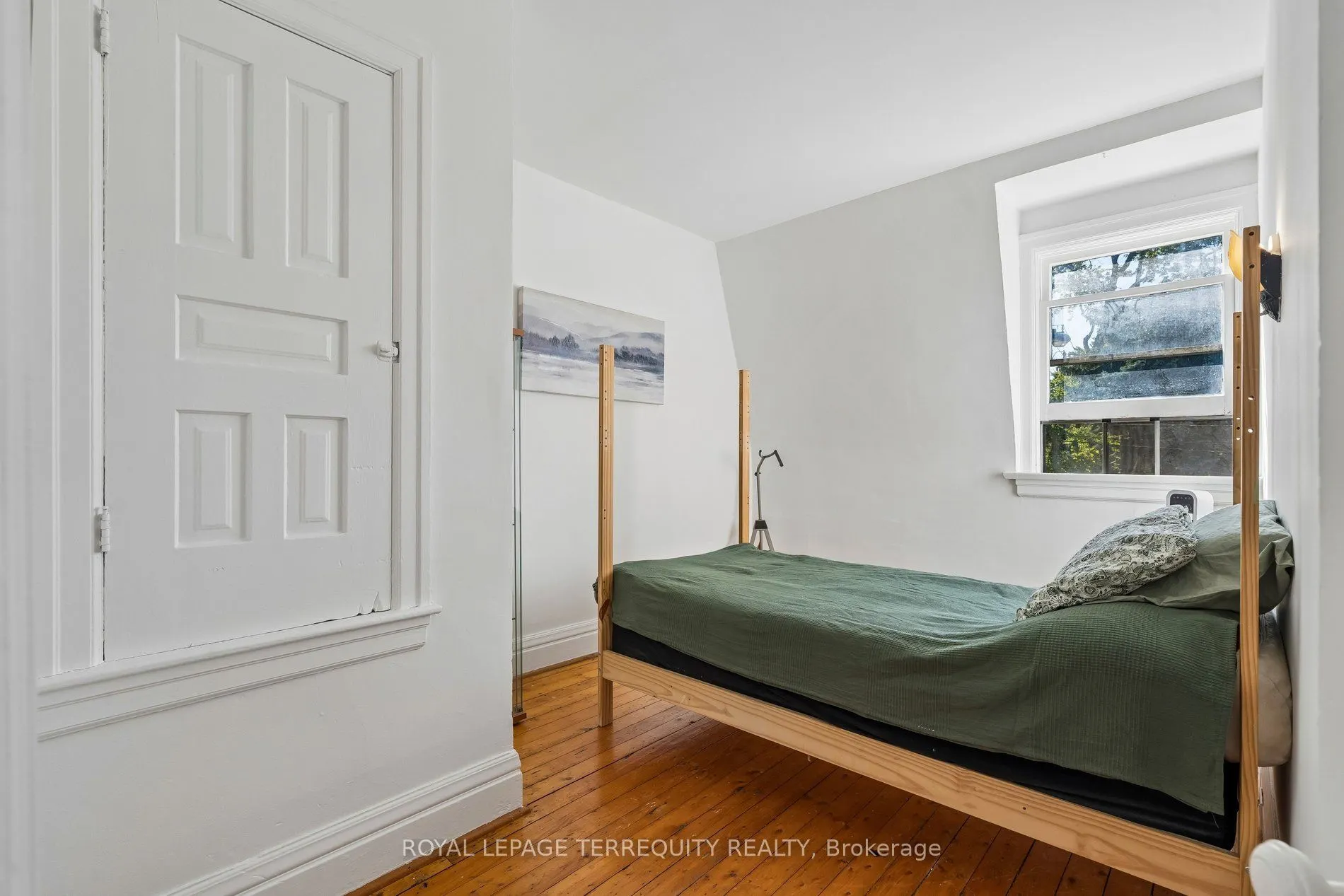 2 Wright Avenue