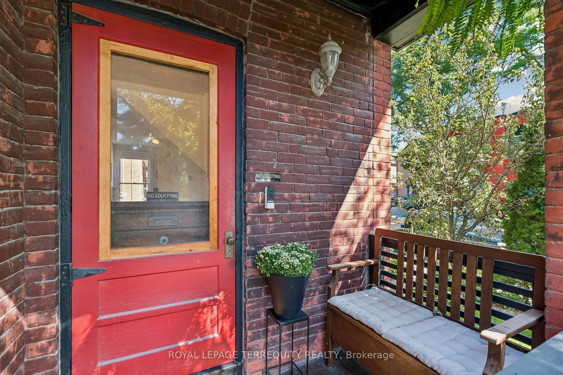 2 Wright Avenue
