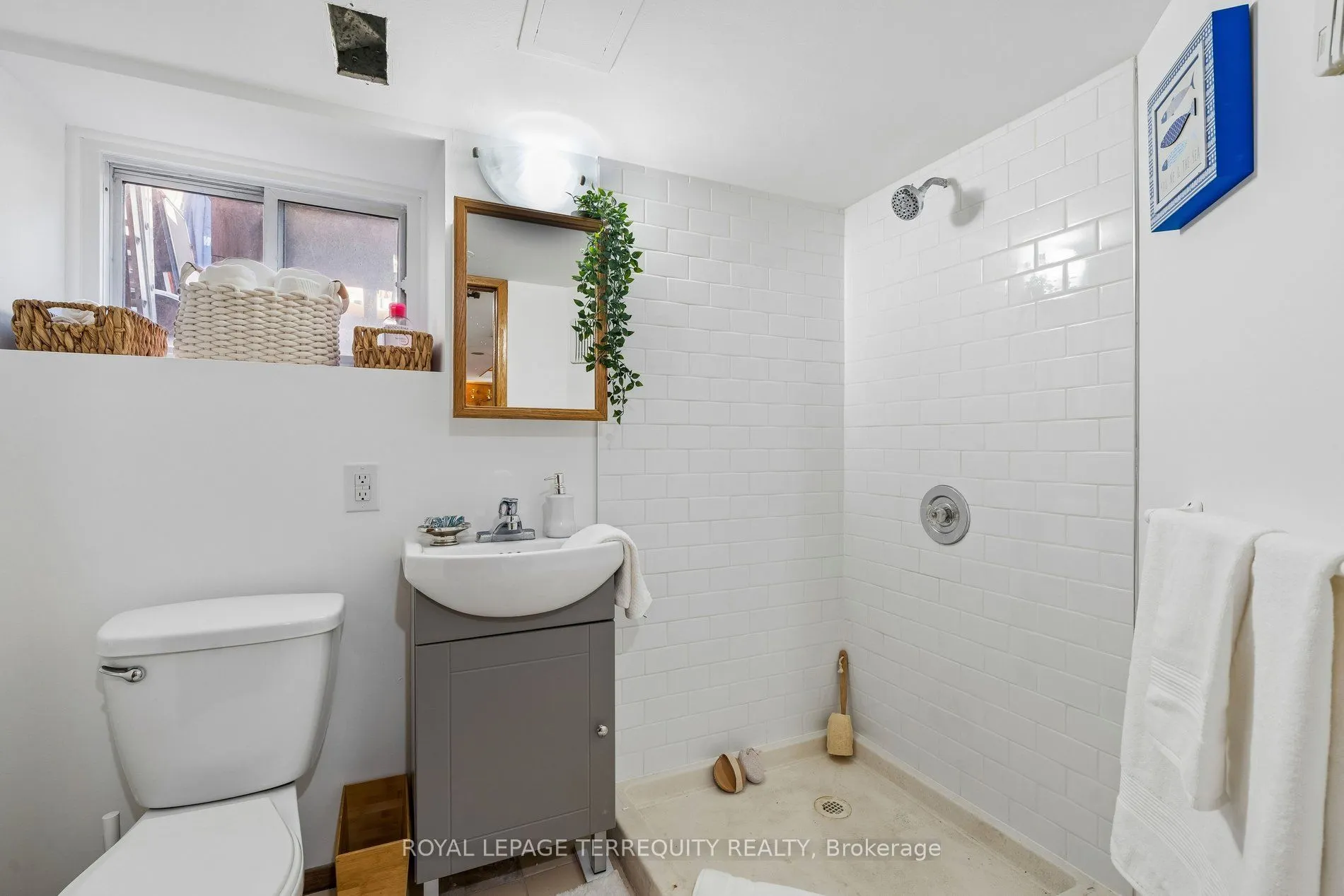 2 Wright Avenue