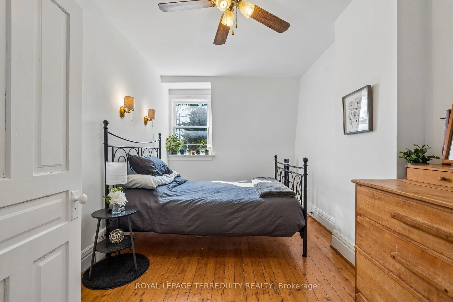 2 Wright Avenue
