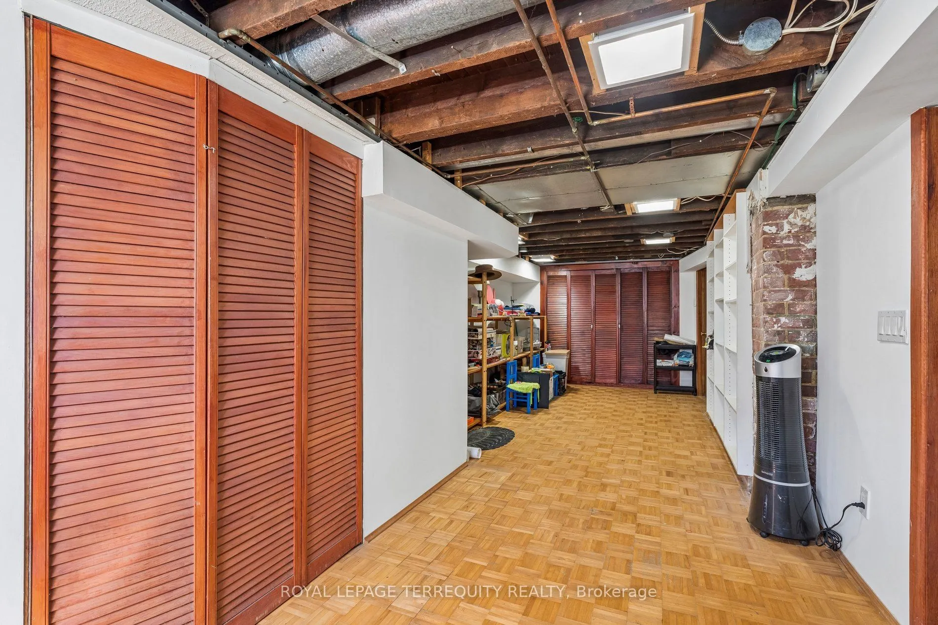 2 Wright Avenue