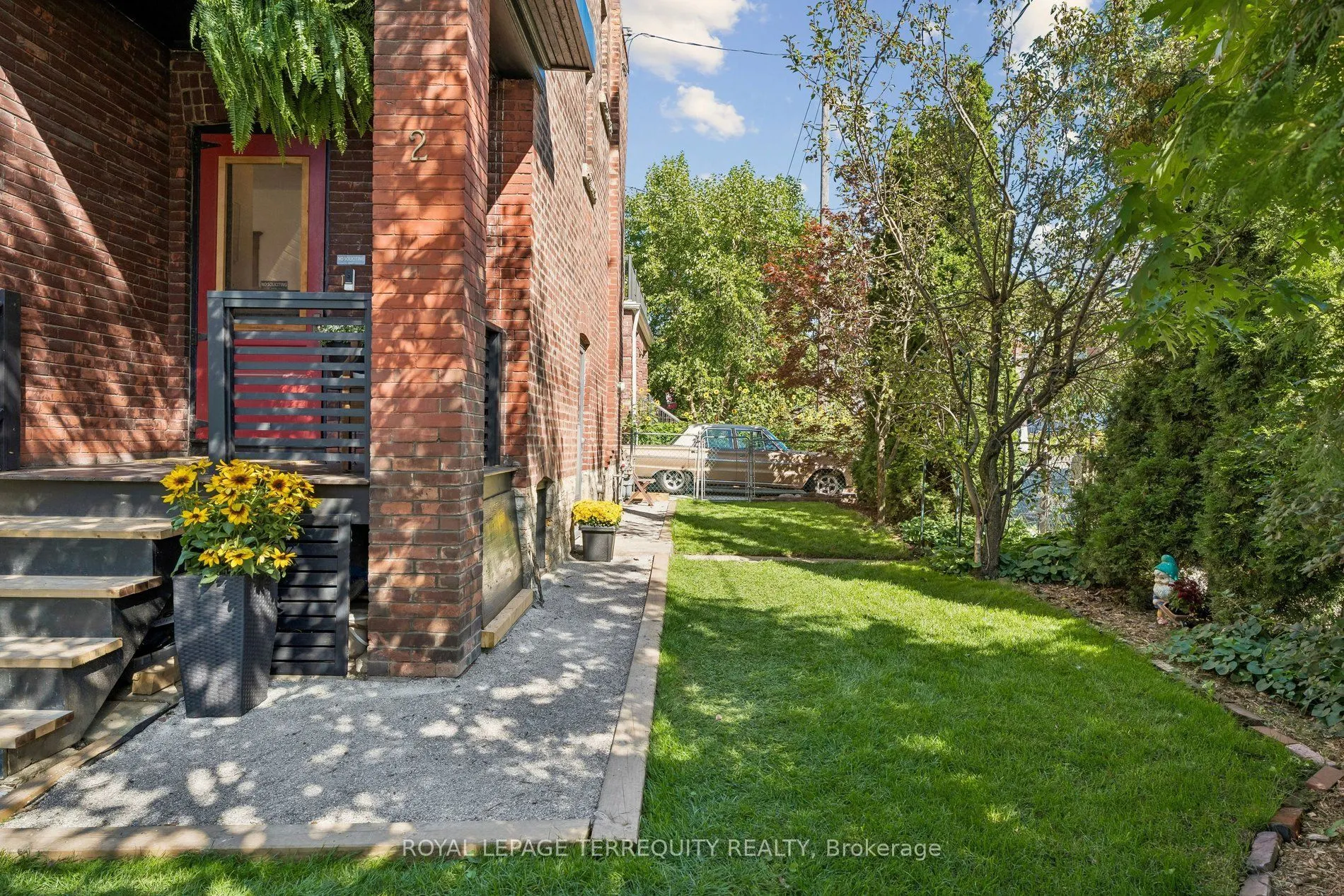 2 Wright Avenue