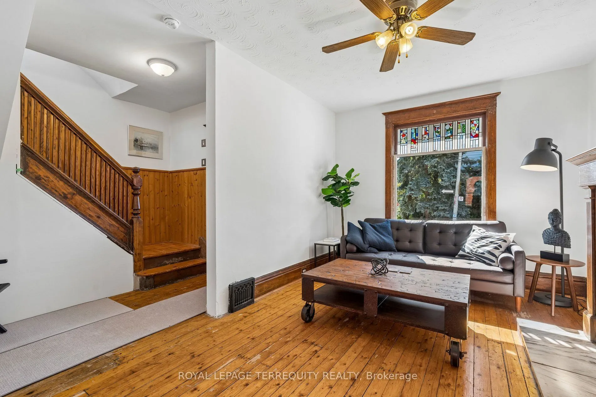 2 Wright Avenue