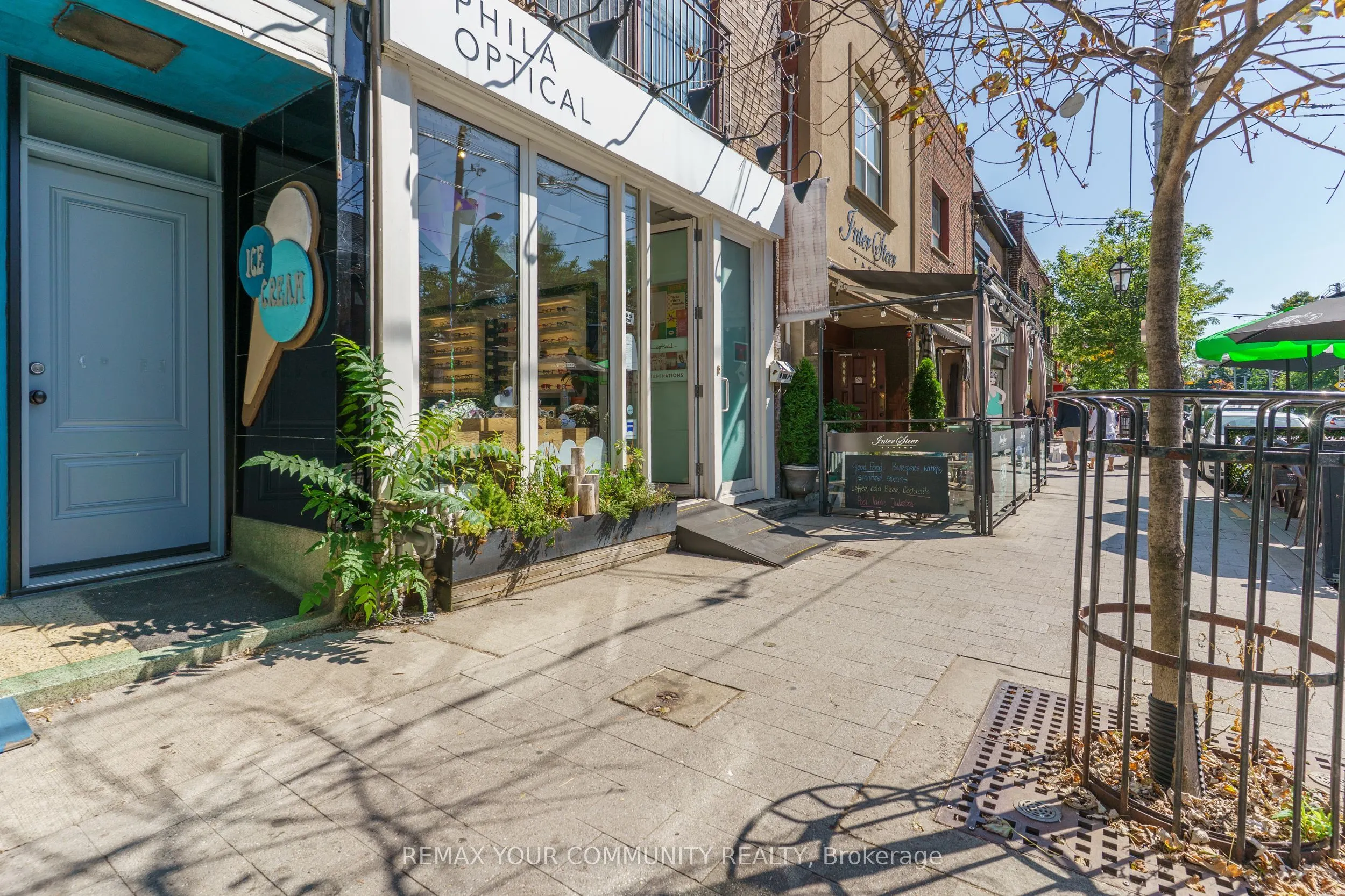 359 Roncesvalles Avenue