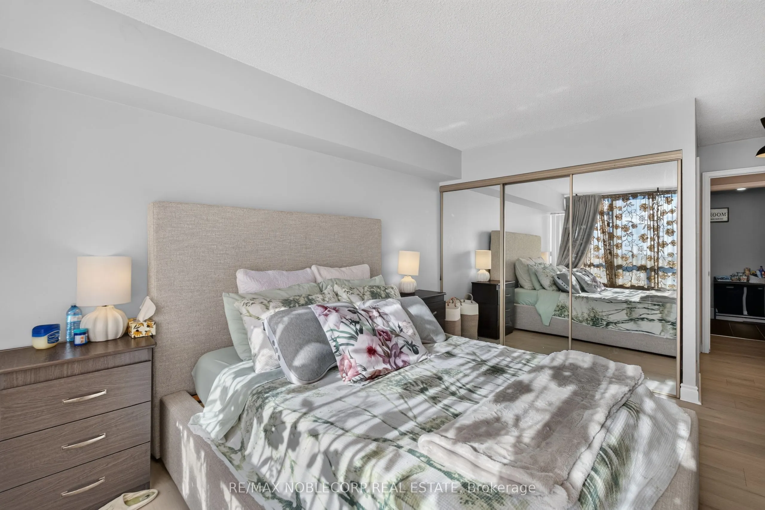 22 Hanover Road #1603
