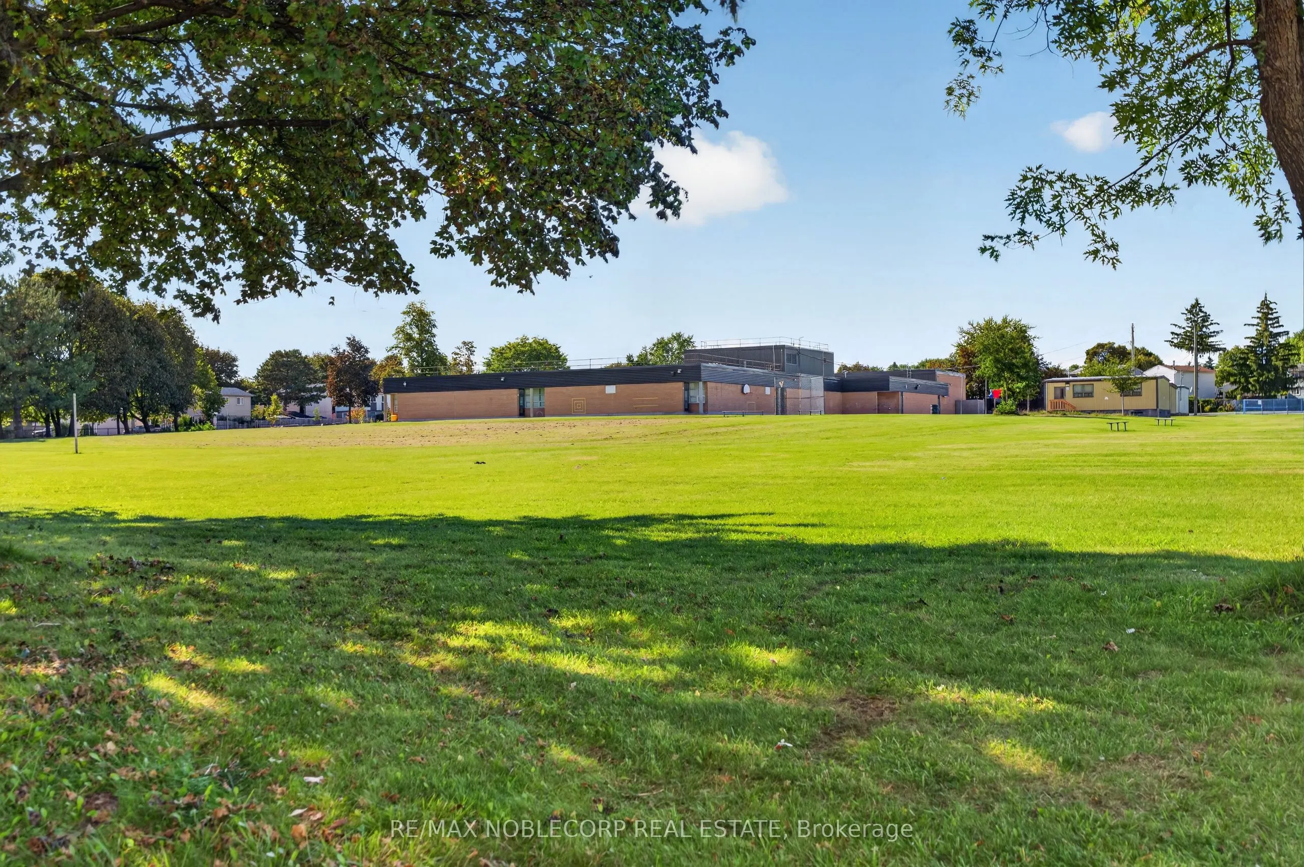 22 Hanover Road #1603