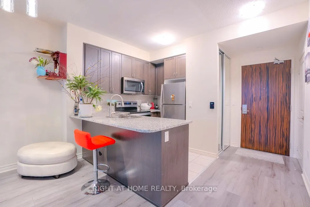 349 Rathburn Road W #512