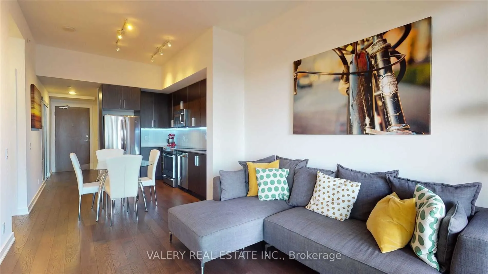 2220 Lake Shore Boulevard W #713