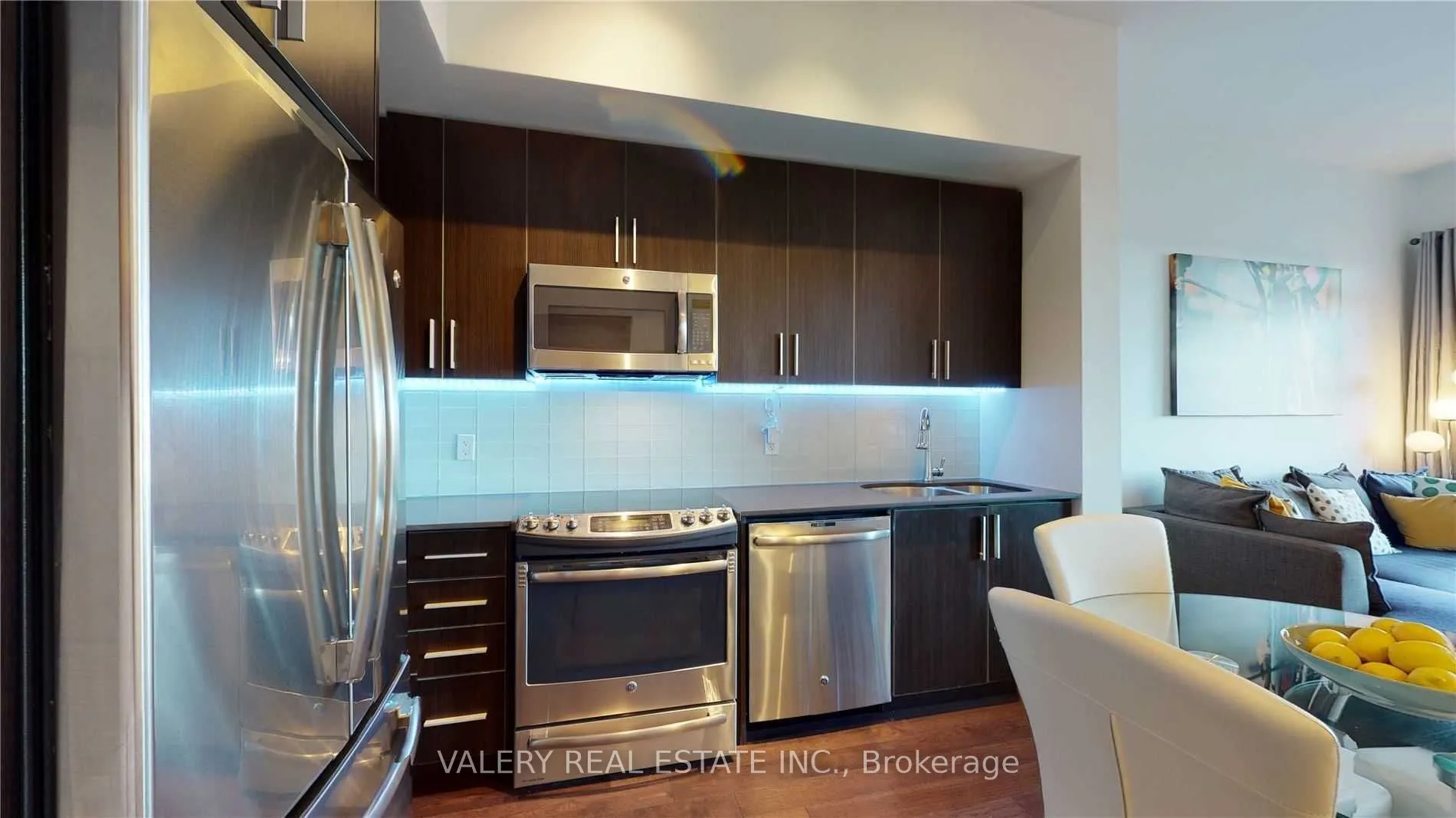 2220 Lake Shore Boulevard W #713
