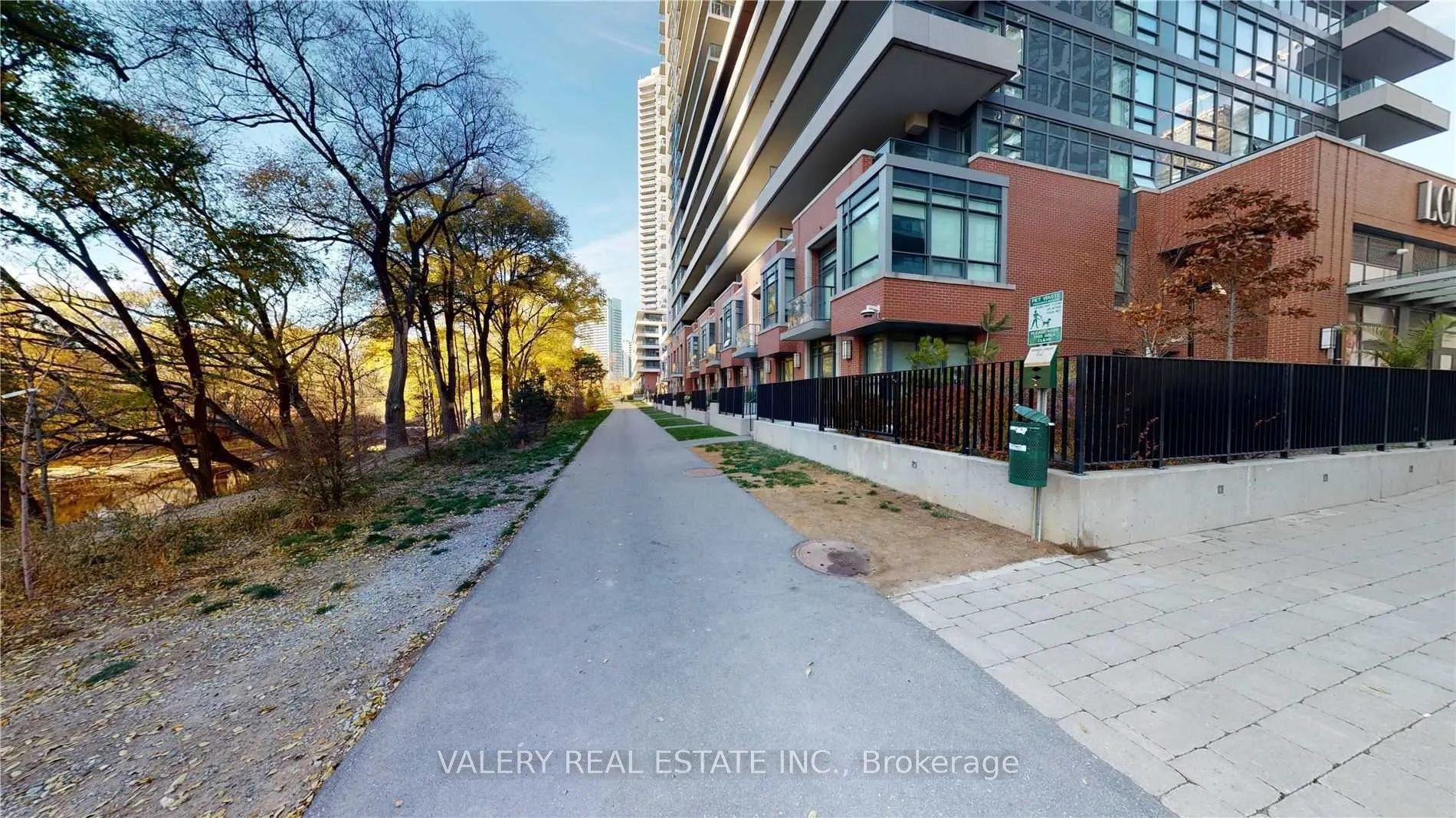 2220 Lake Shore Boulevard W #713