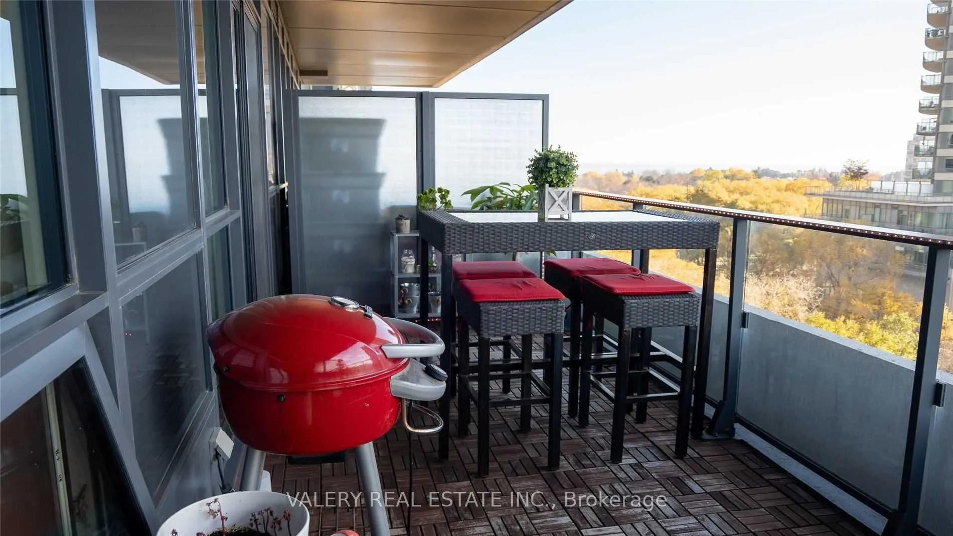 2220 Lake Shore Boulevard W #713